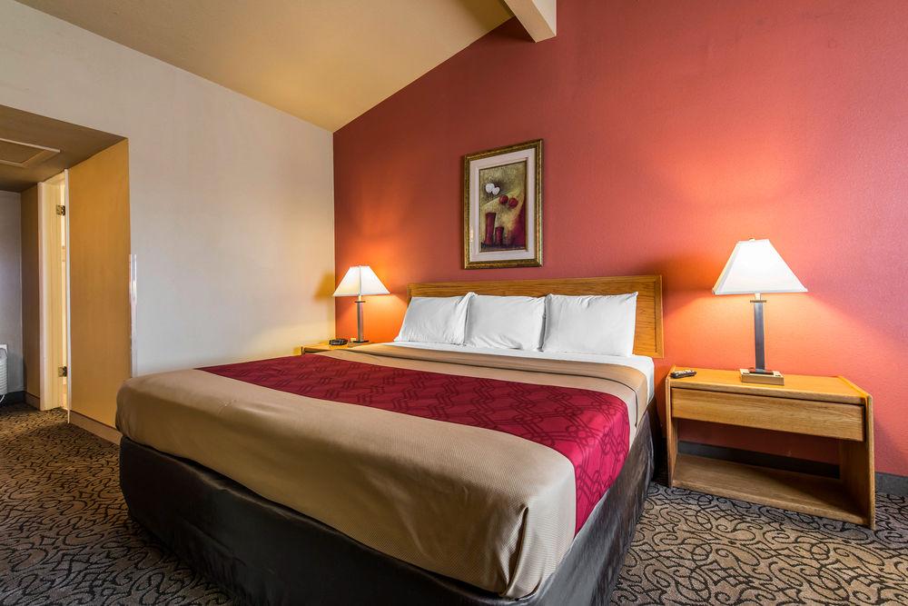 Rodeway Inn Brush