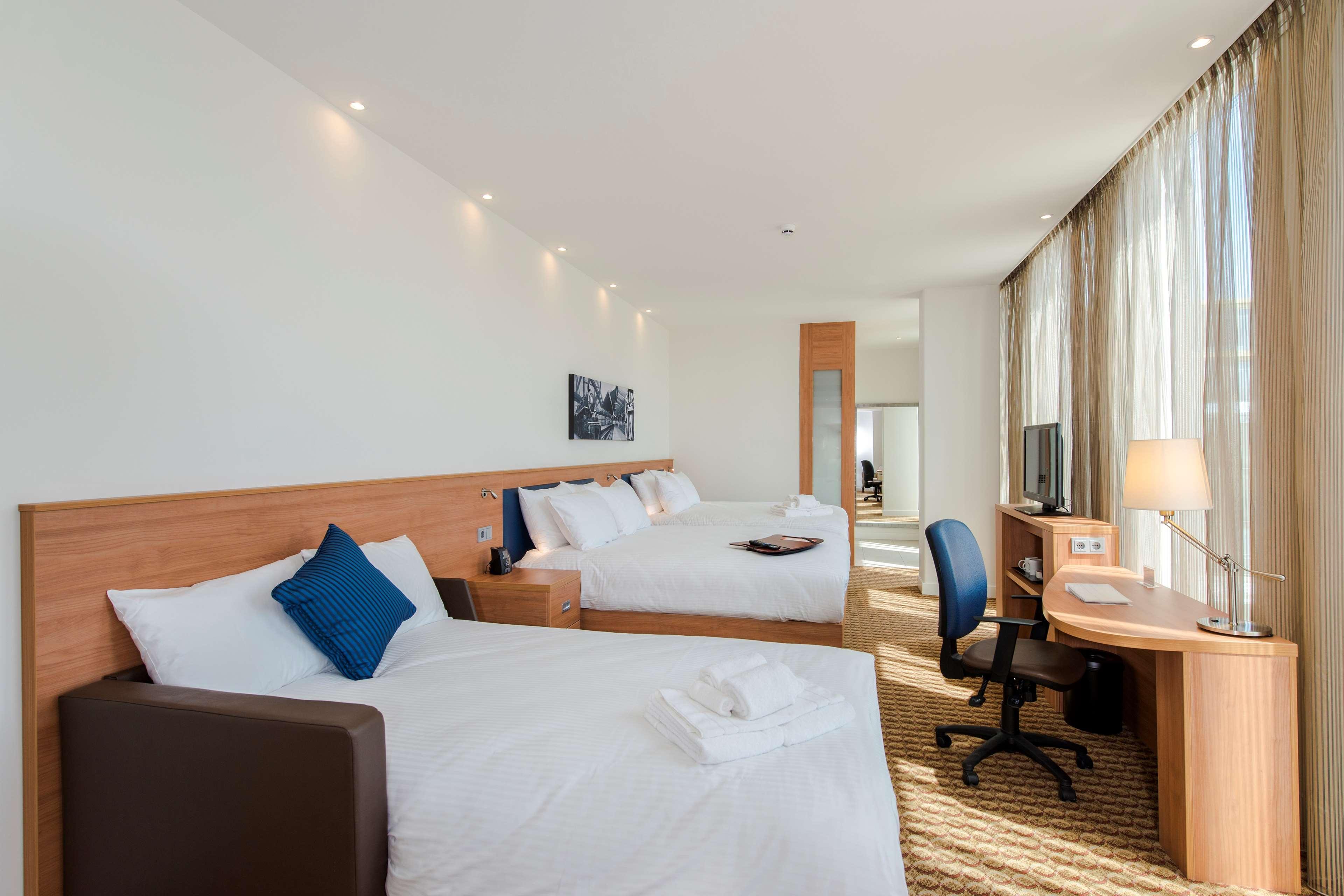 Imagem da galeria de Hampton By Hilton Amsterdam / Arena Boulevard