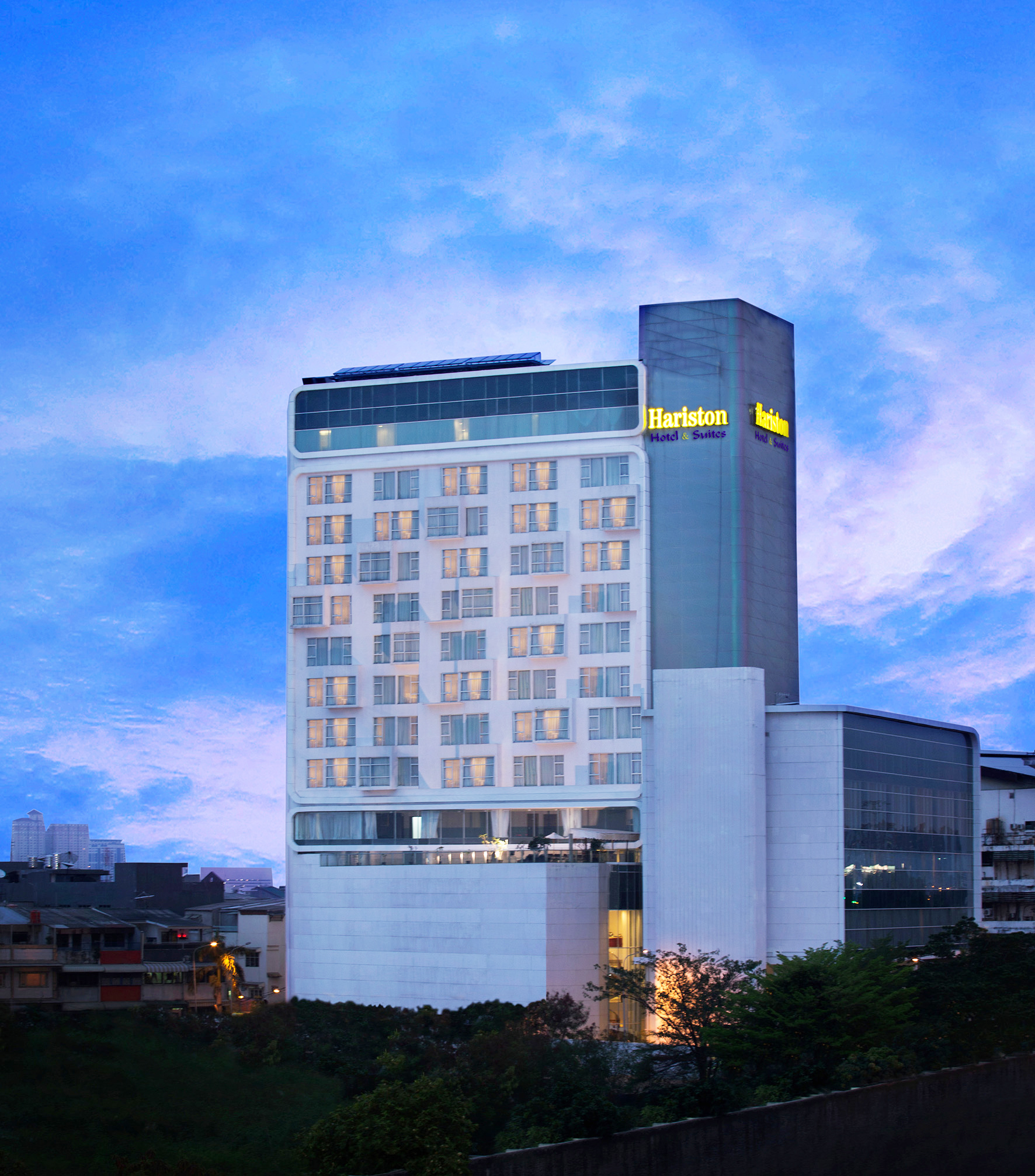 Hariston Hotel and Suites