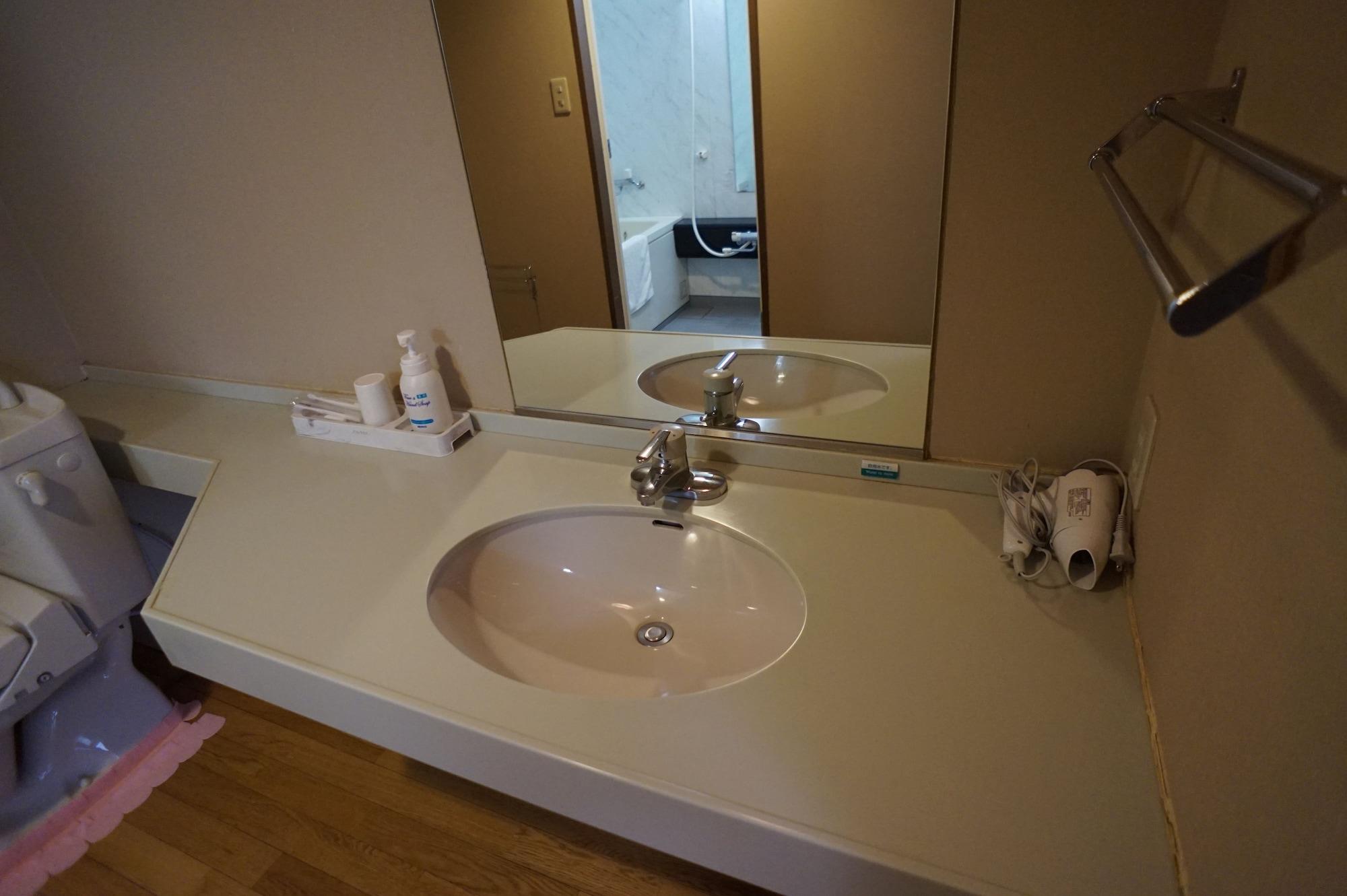 Annex Katsutaro Ryokan by null