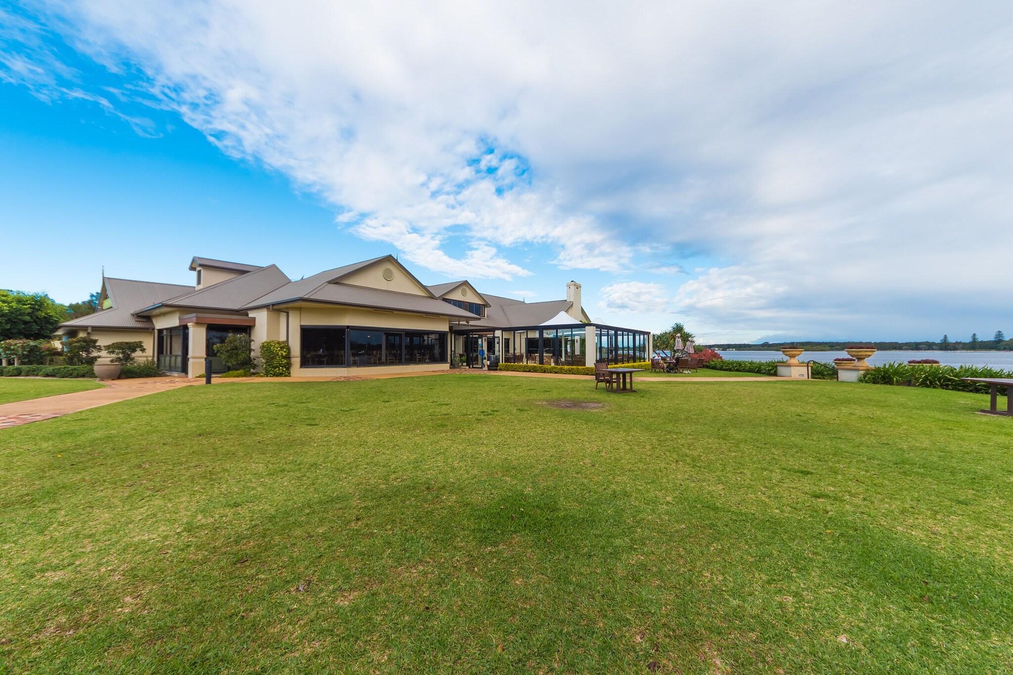 Harrington River Lodge