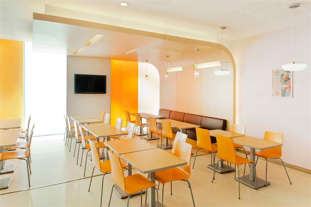 ibis Ningbo Qianhu