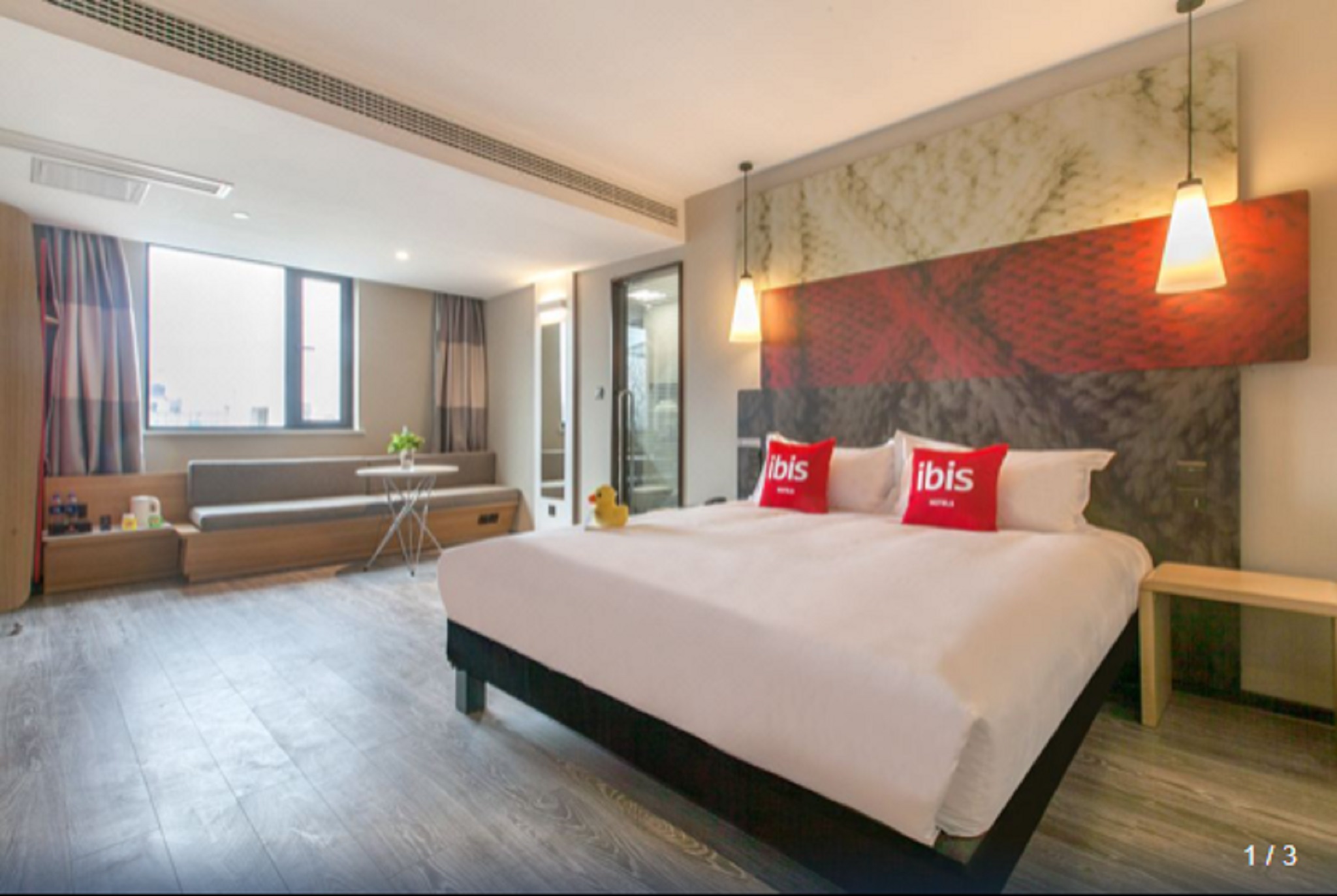Suite, business