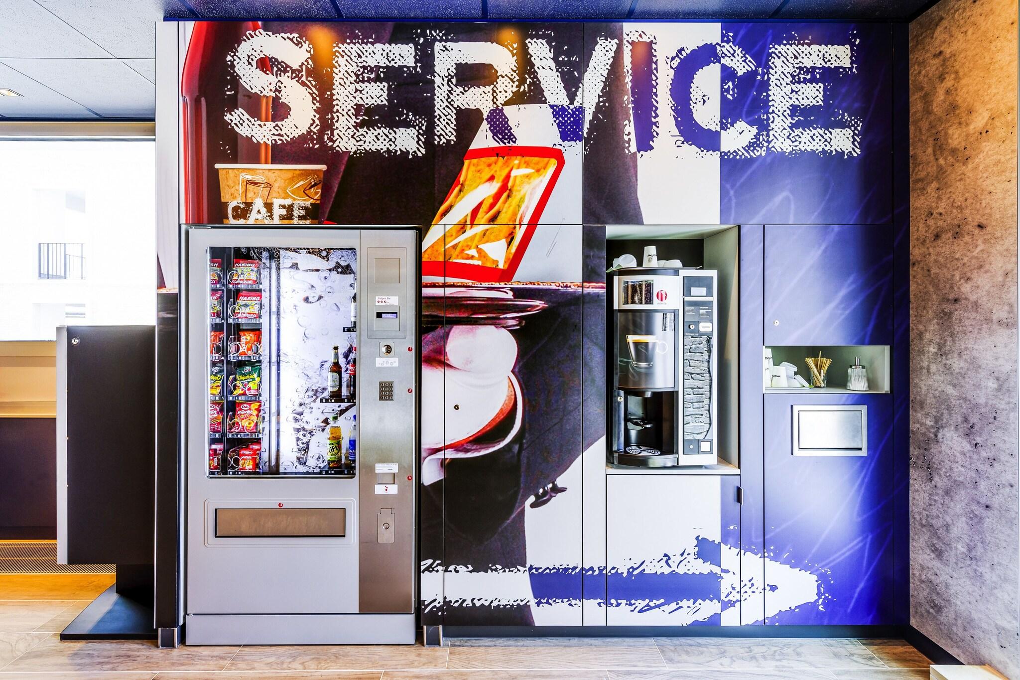 Ibis Budget Courbevoie Paris La Defense 1