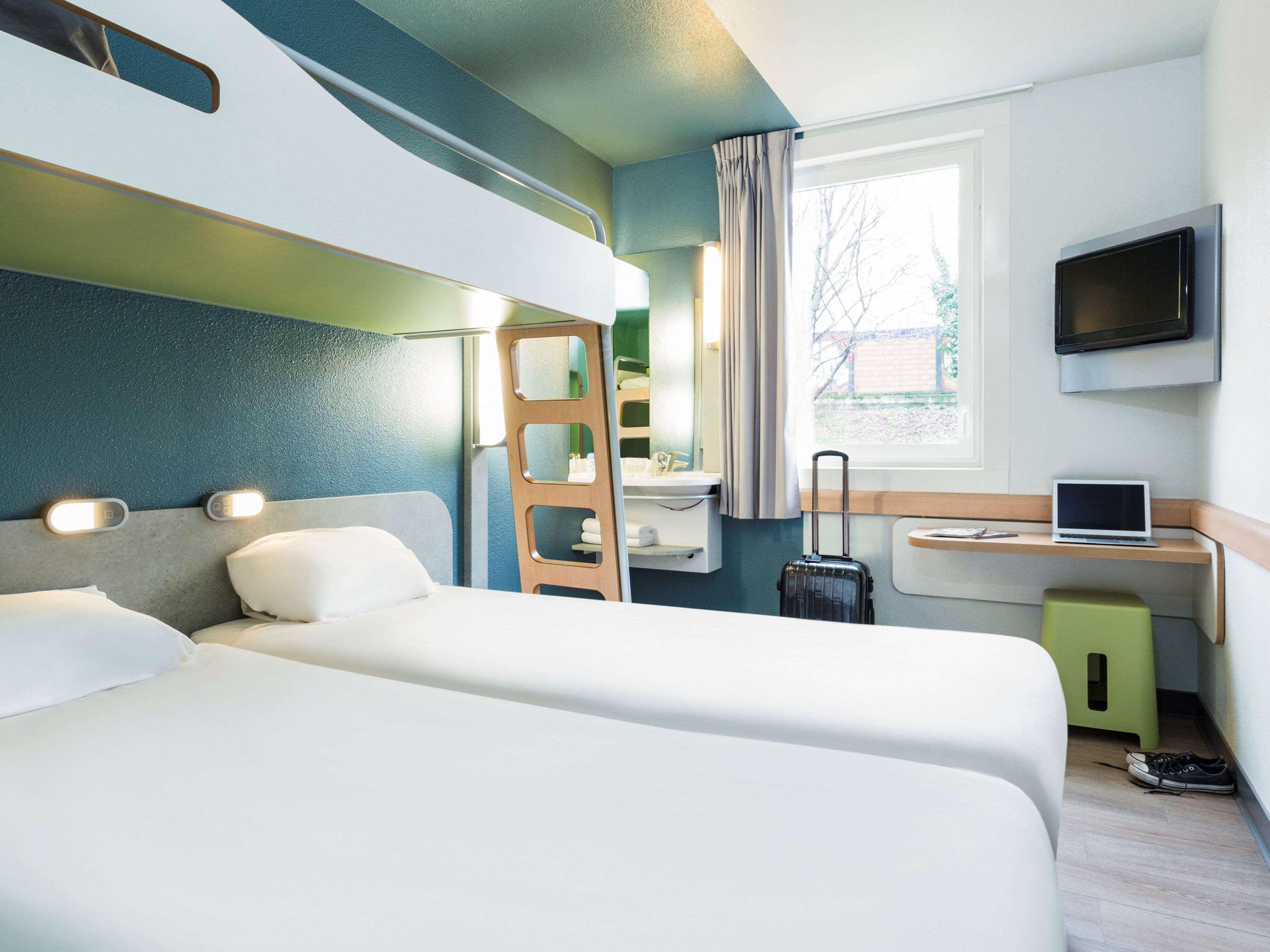 Ibis Budget Paris Porte De Montmartre