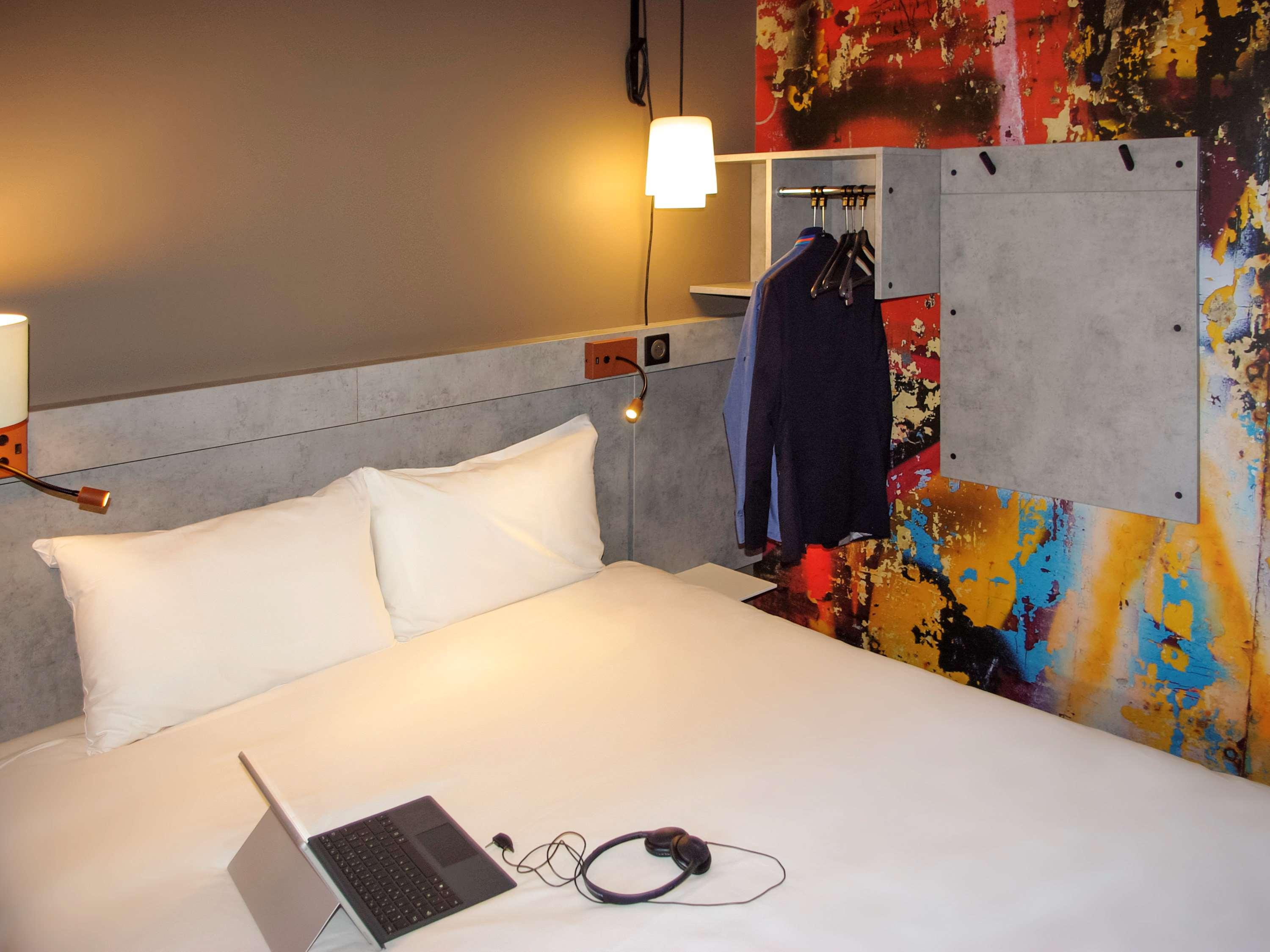 Greet Paris Porte de la Chapelle - Aréna by null