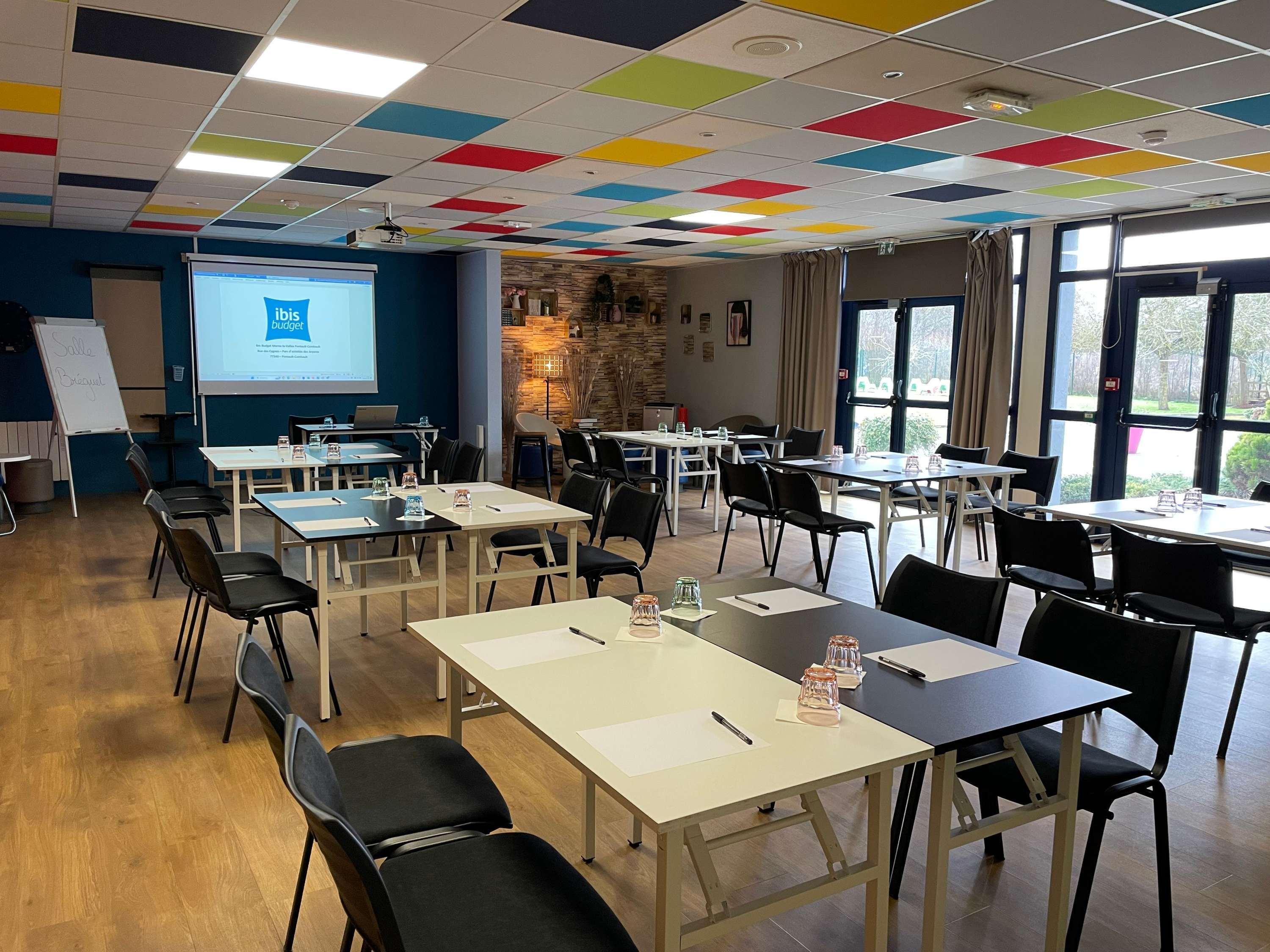 ibis budget Pontault Combault Marne la Vallée - attēls