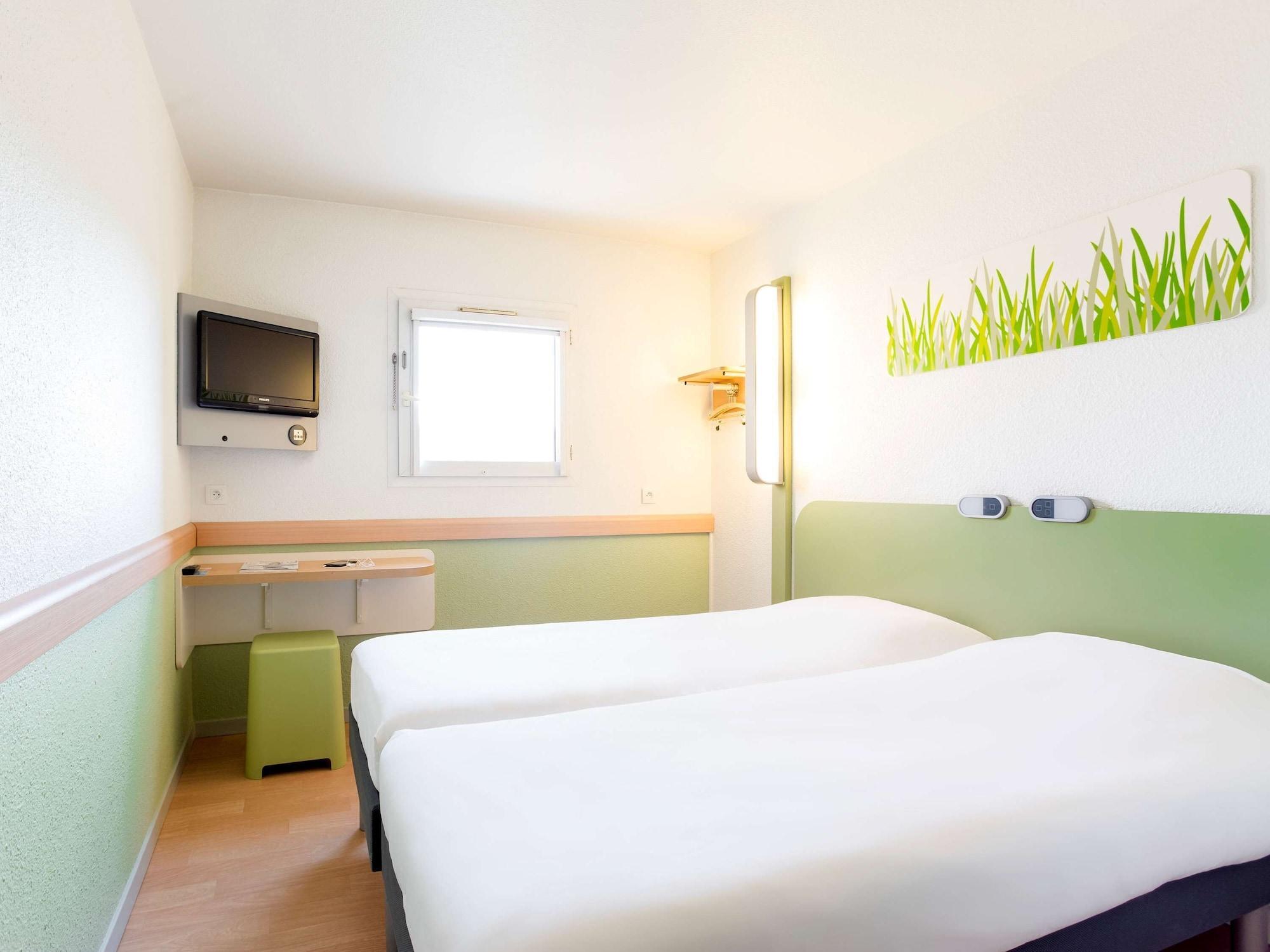ibis budget Pau Est