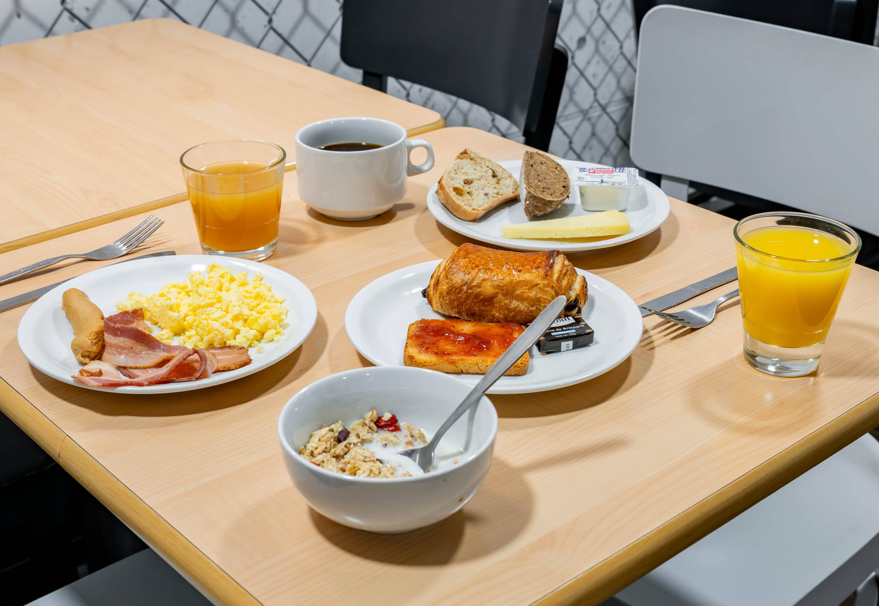 B&B HOTEL Valenciennes Sud 3 étoiles
