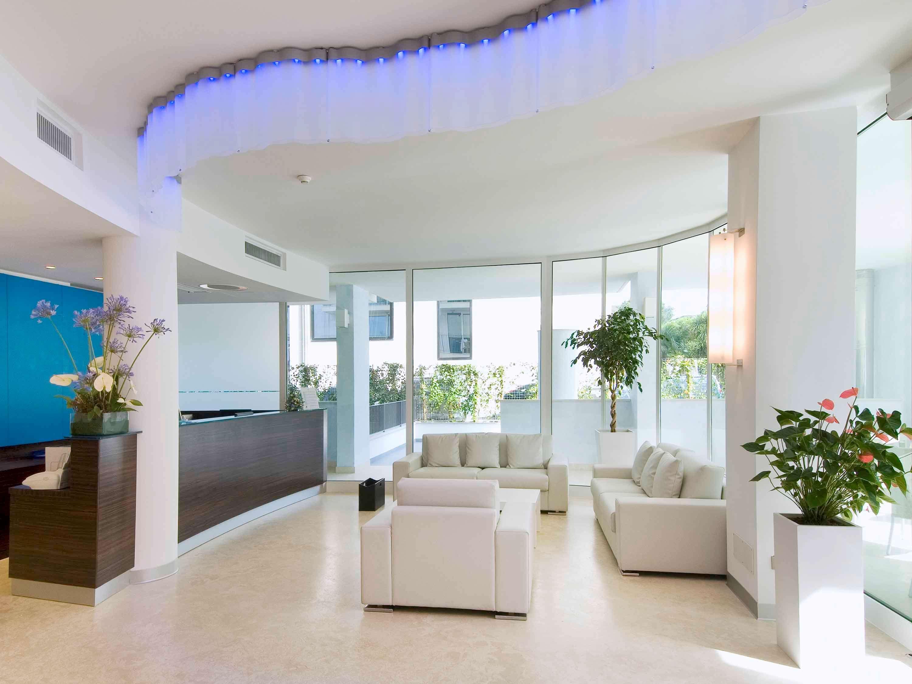 Mercure Rimini Lungomare - photo