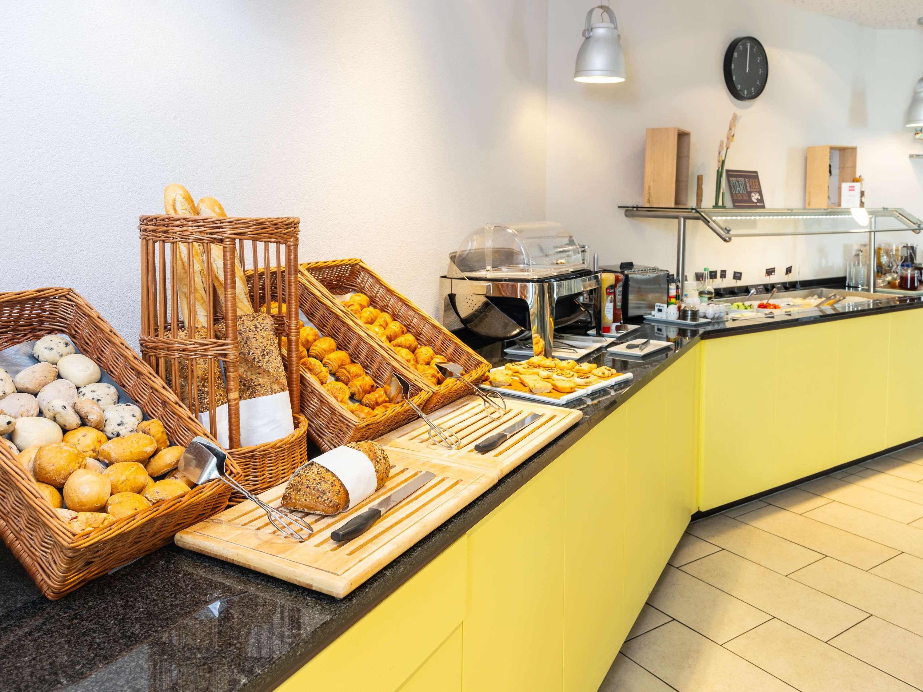 ibis Basel Bahnhof by null