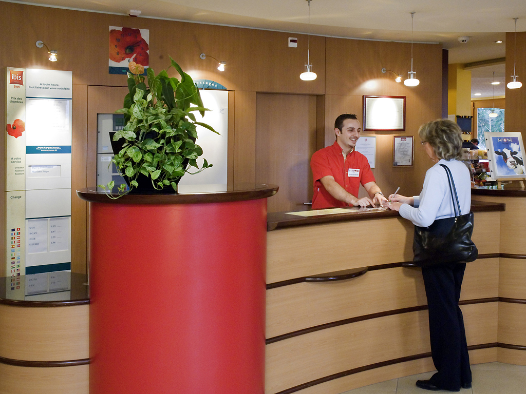 Hotel ibis Sion Est by null