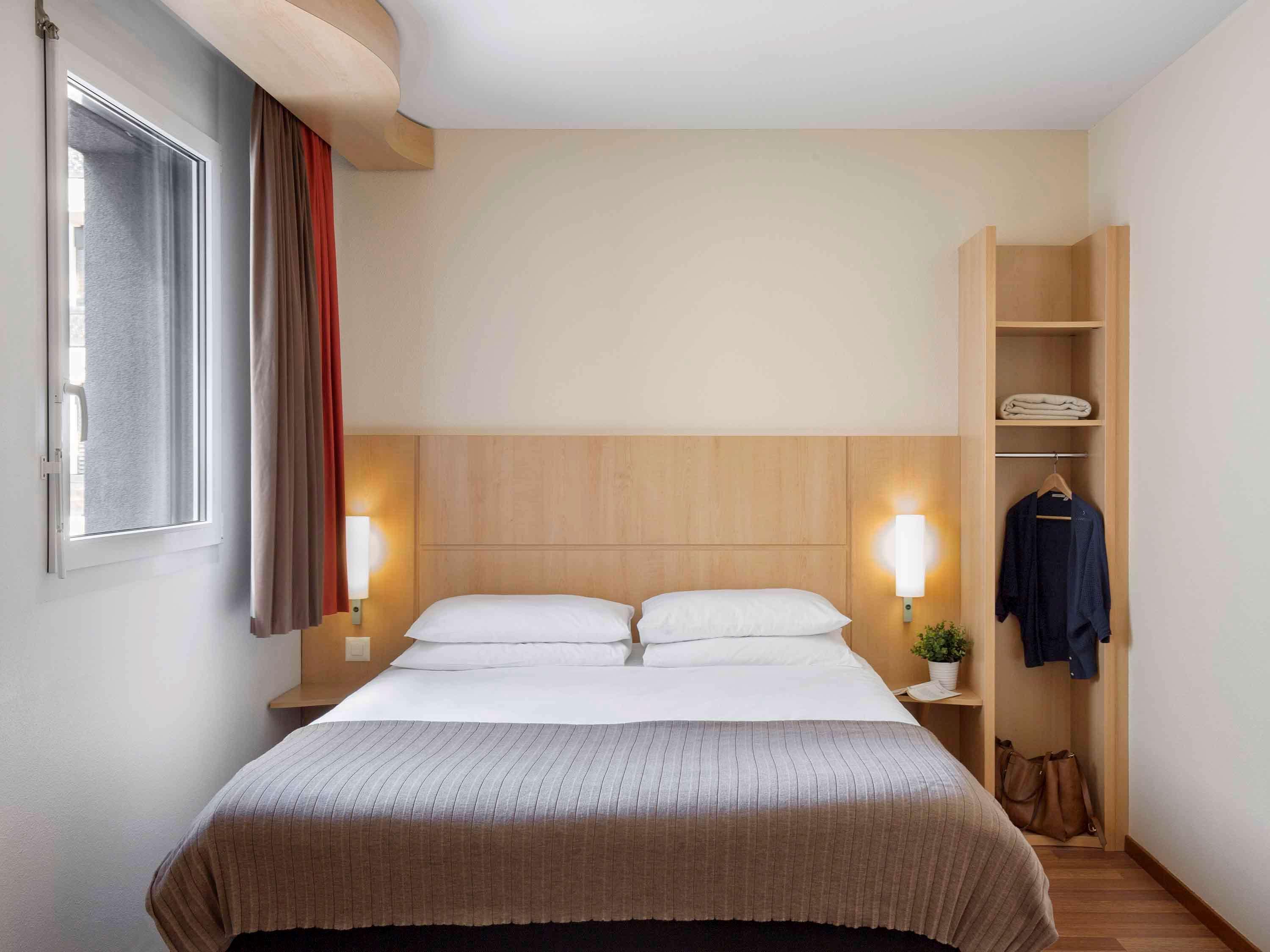 ibis Locarno by null