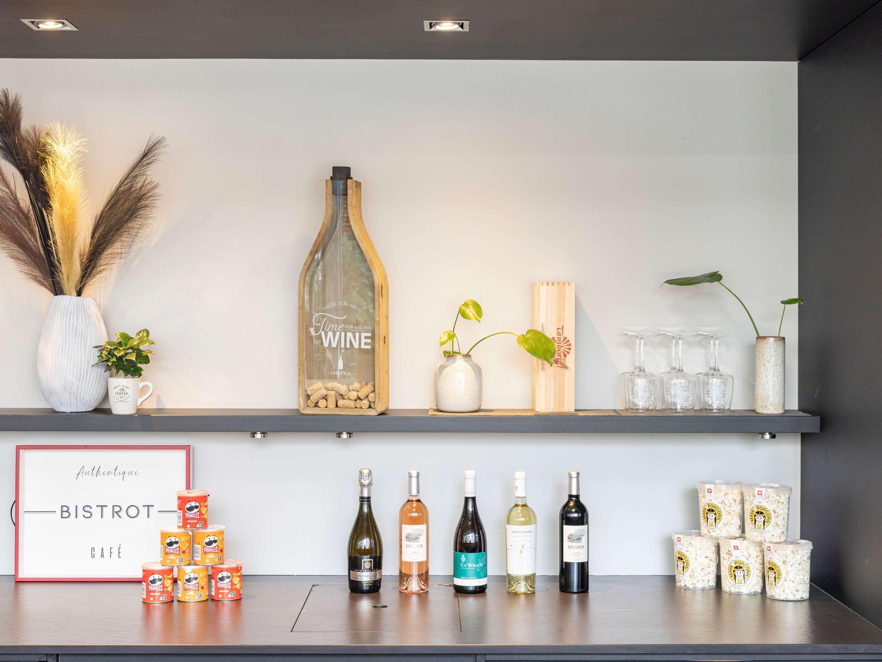 ibis Lugano Paradiso by null