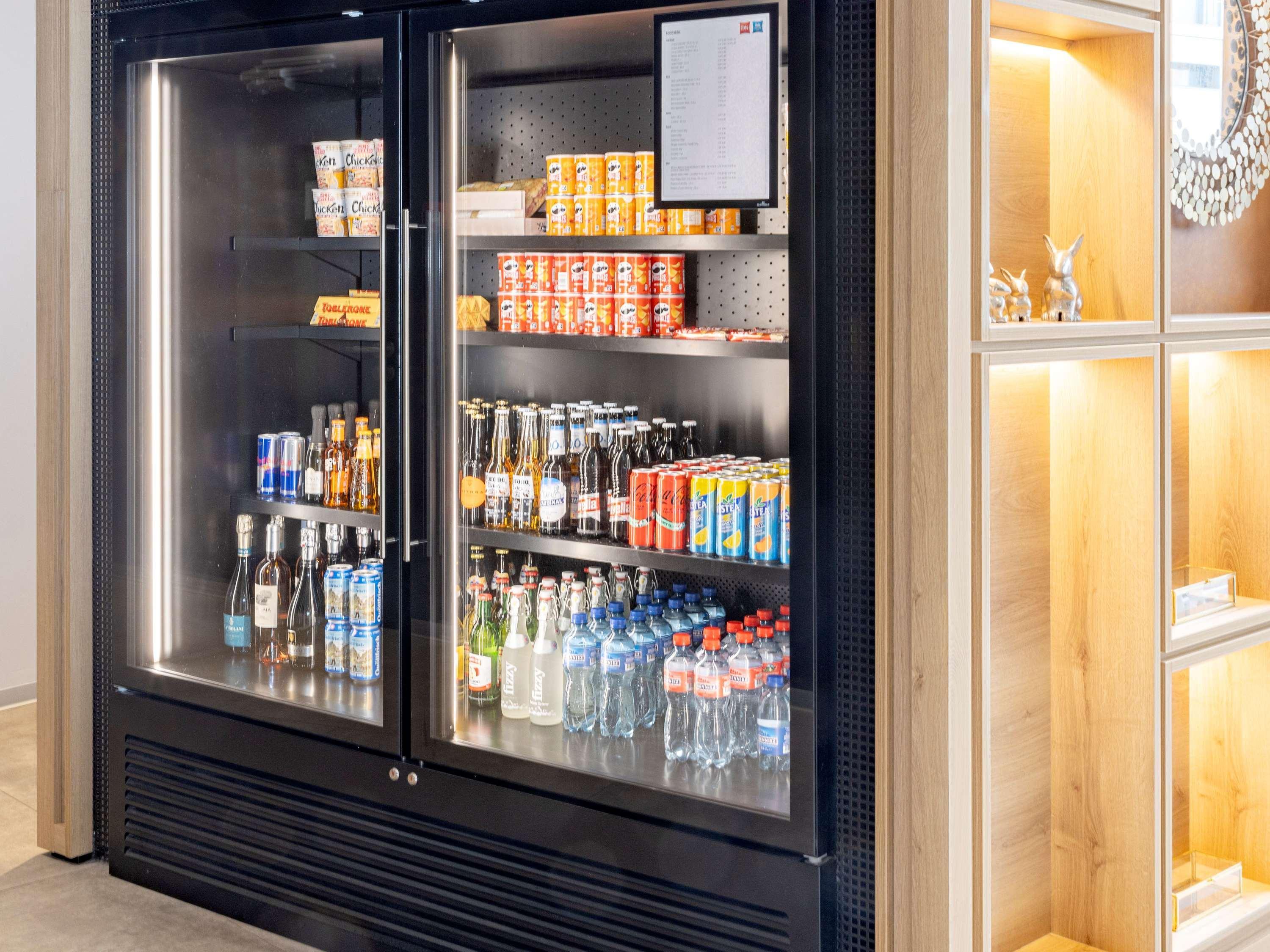 ibis Lugano Paradiso by null