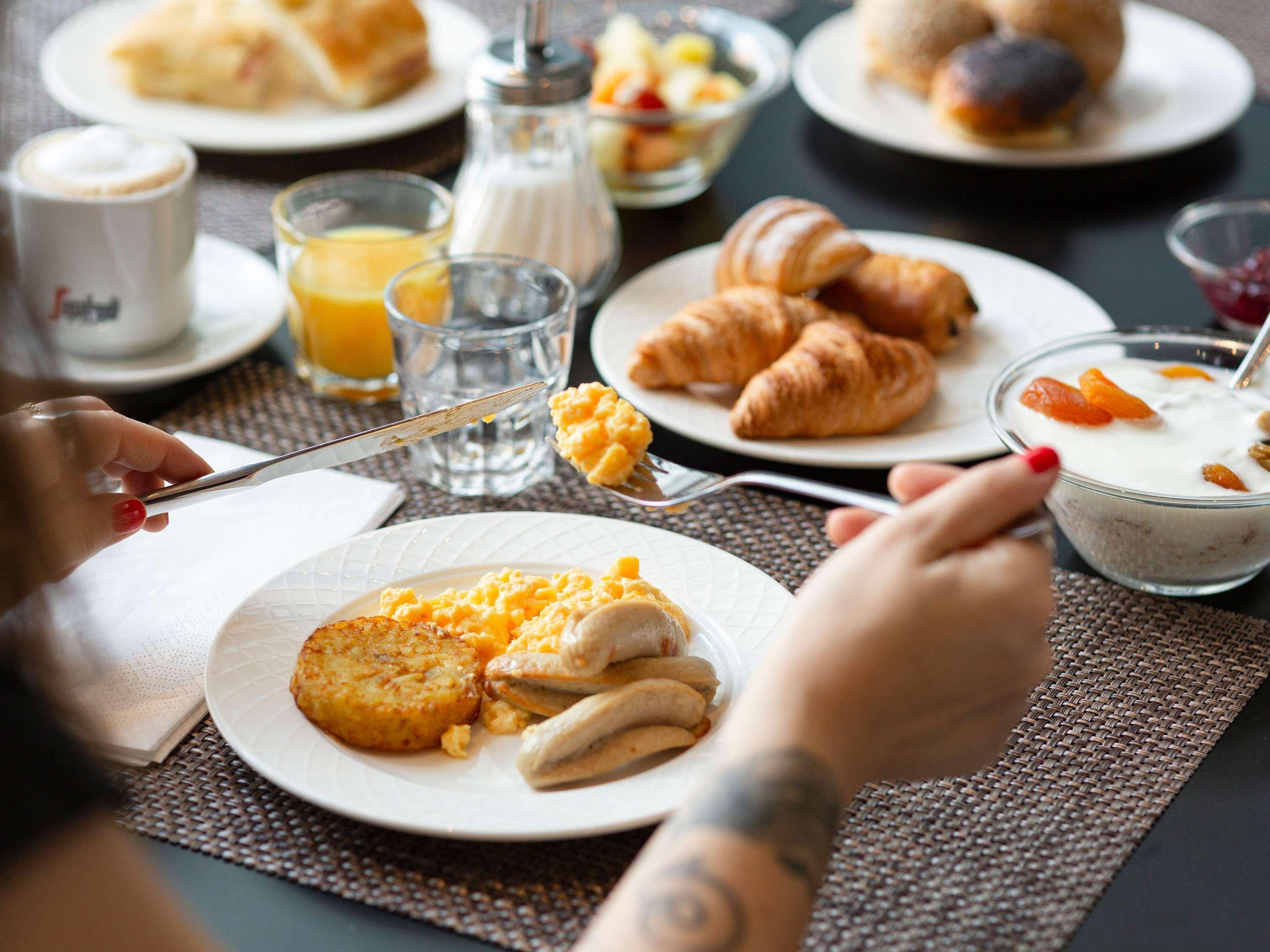 ibis Lugano Paradiso by null