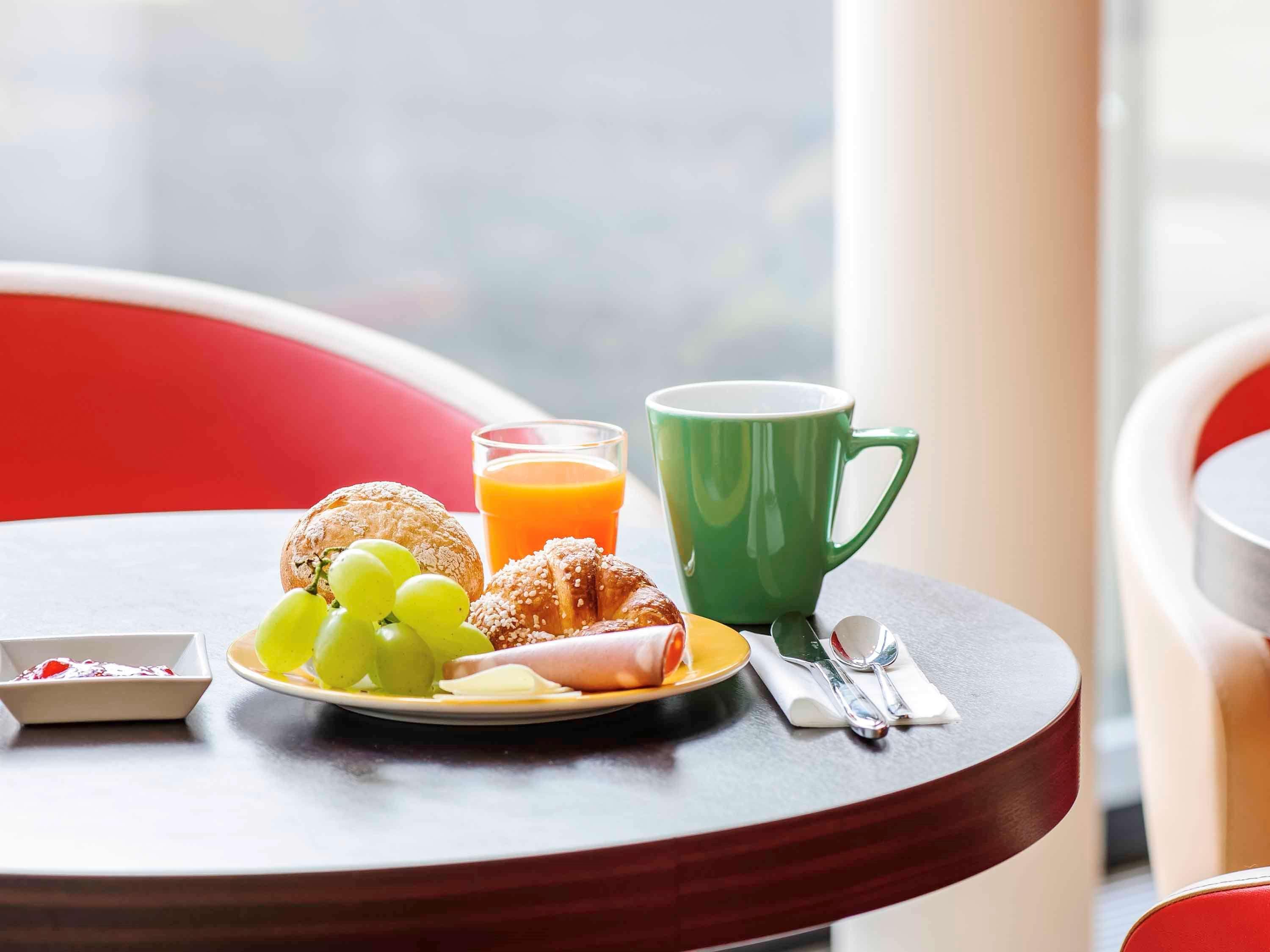 ibis Lugano Paradiso by null