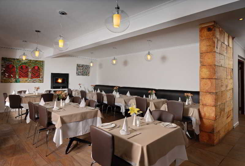 The Peech Hotel by null