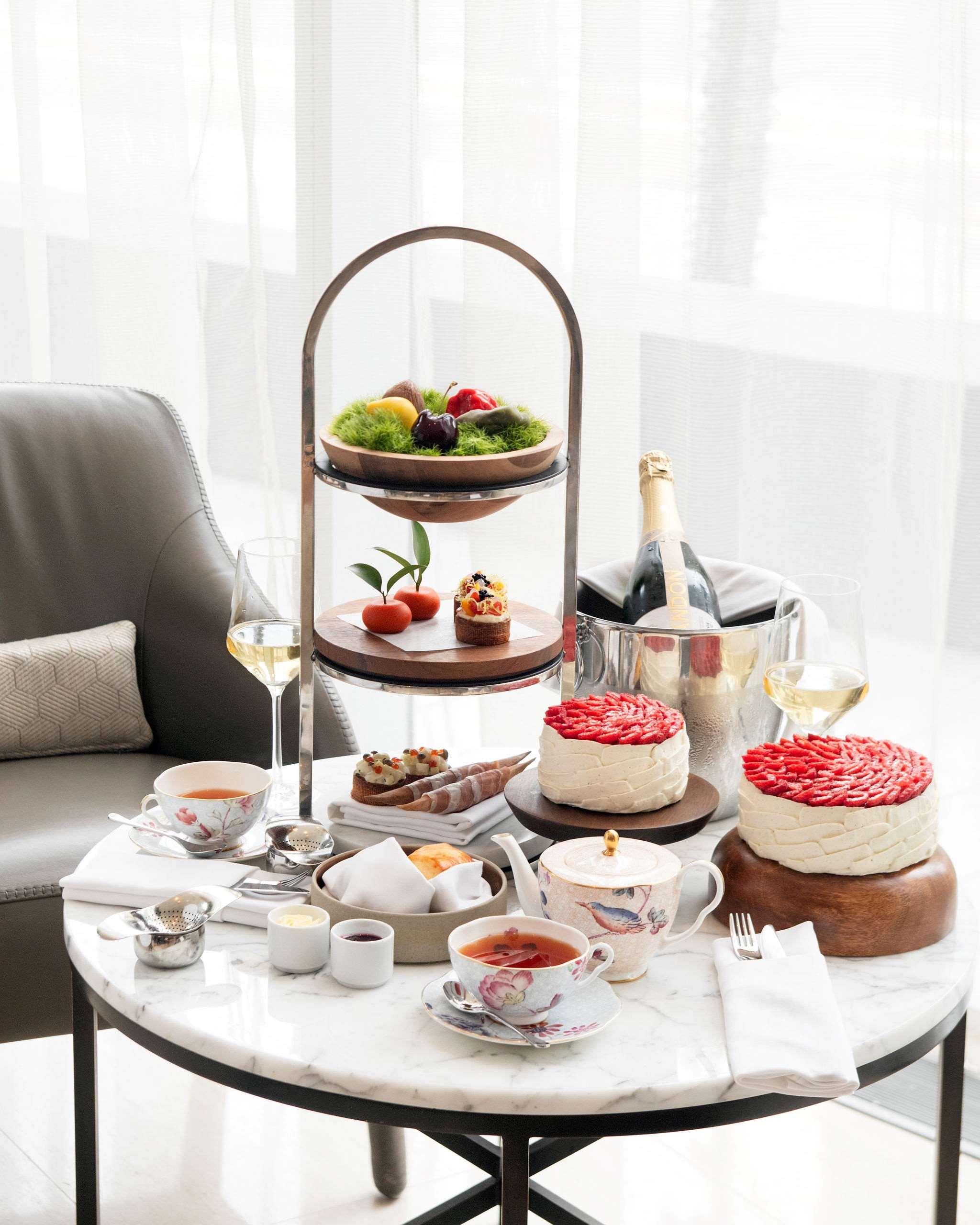 Shangri-La Toronto by null Shangri-La Toronto by null