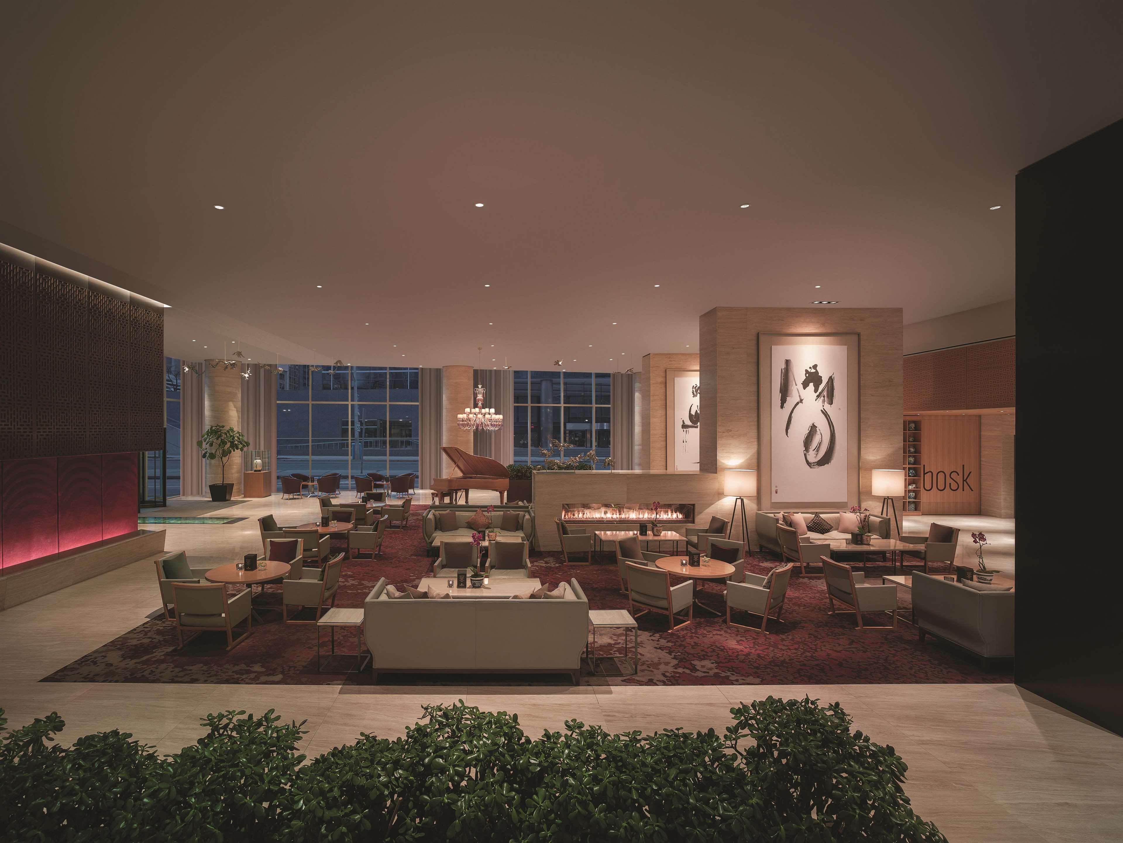 Shangri-La Toronto by null