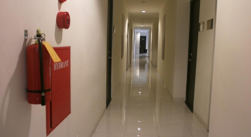 Hotel 88 - Jl. Embong Kenongo by null