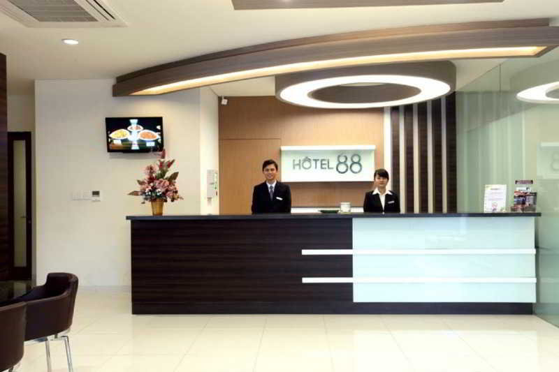 Hotel 88 - Jl. Embong Kenongo by null