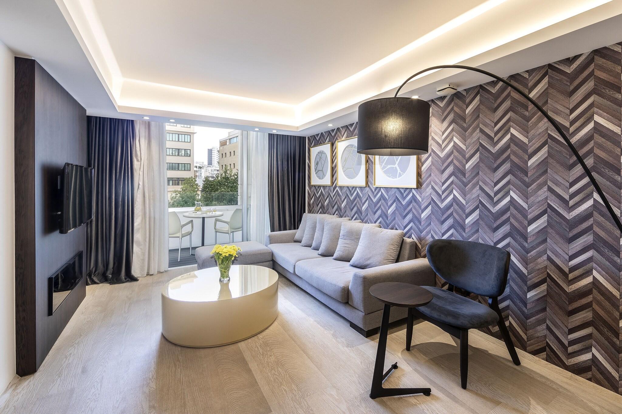 Almond Business Hotel by null