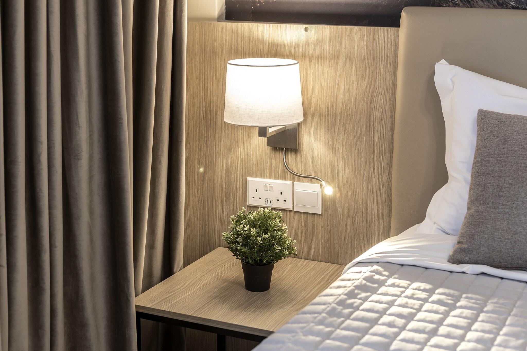 Almond Business Hotel by null