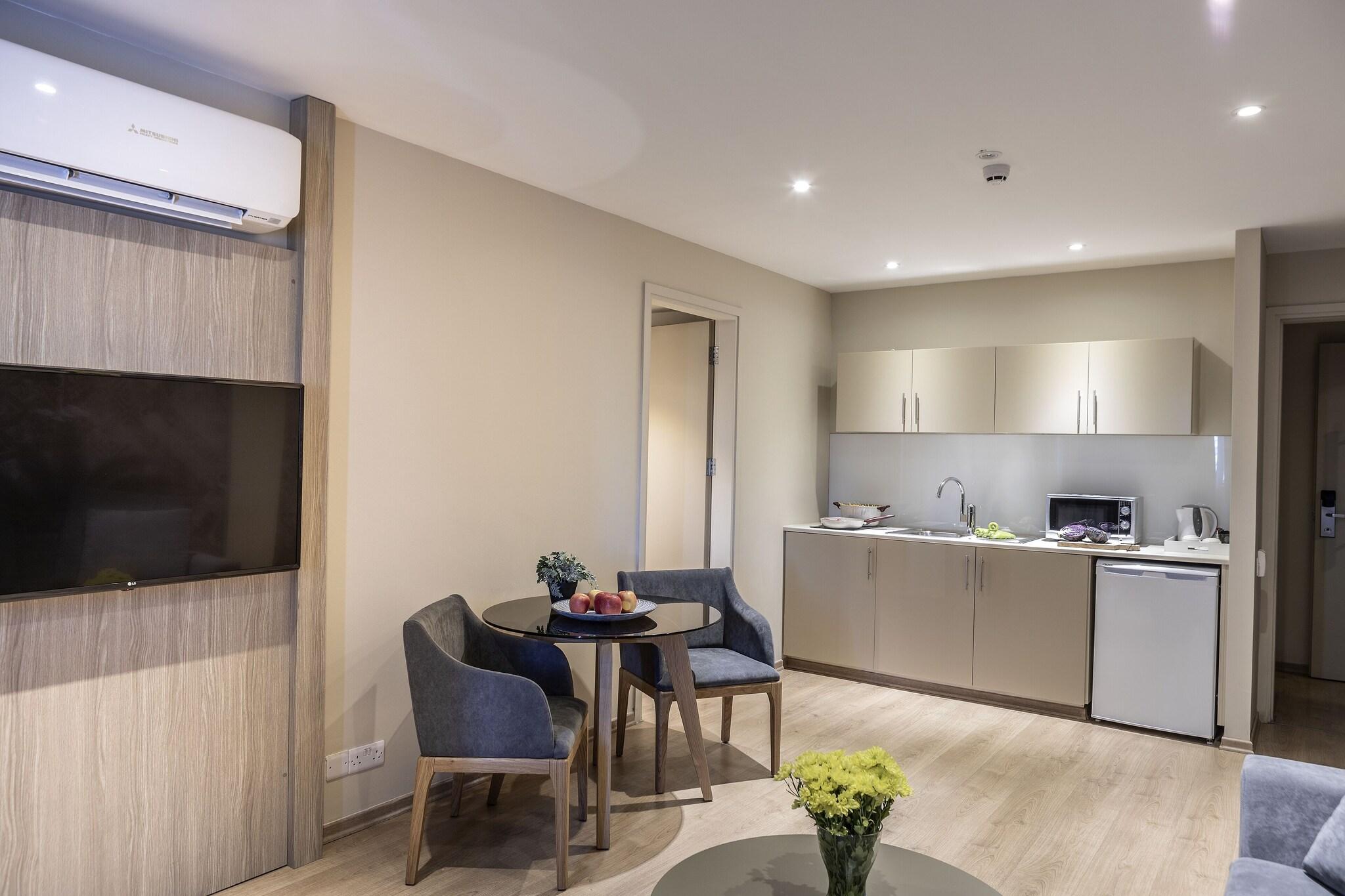 Almond Business Hotel by null
