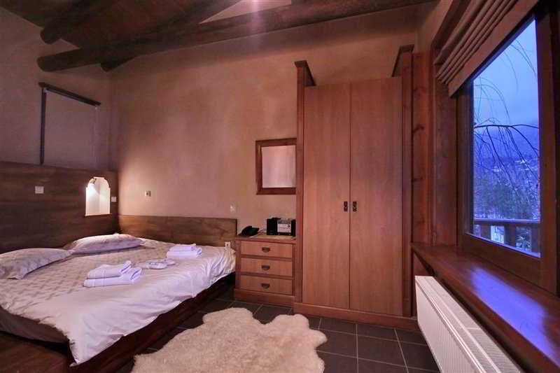 Vitina House