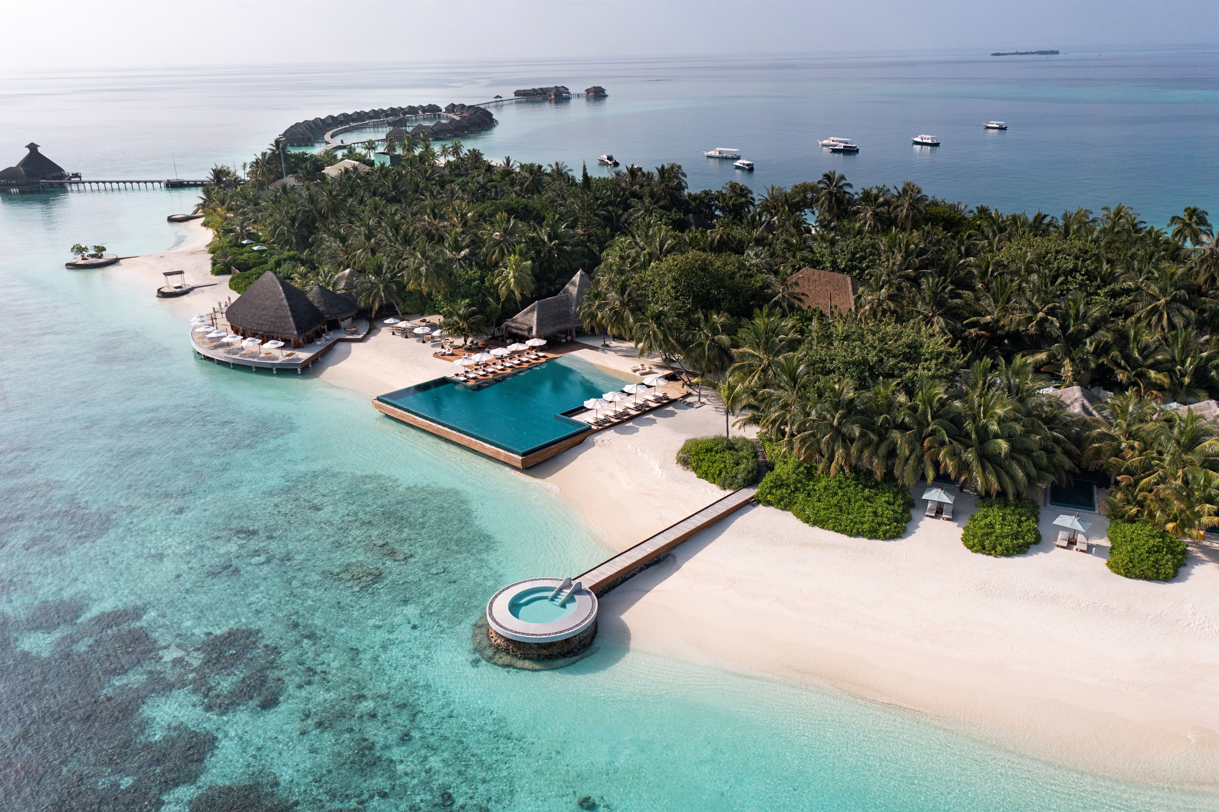 Huvafen Fushi by null