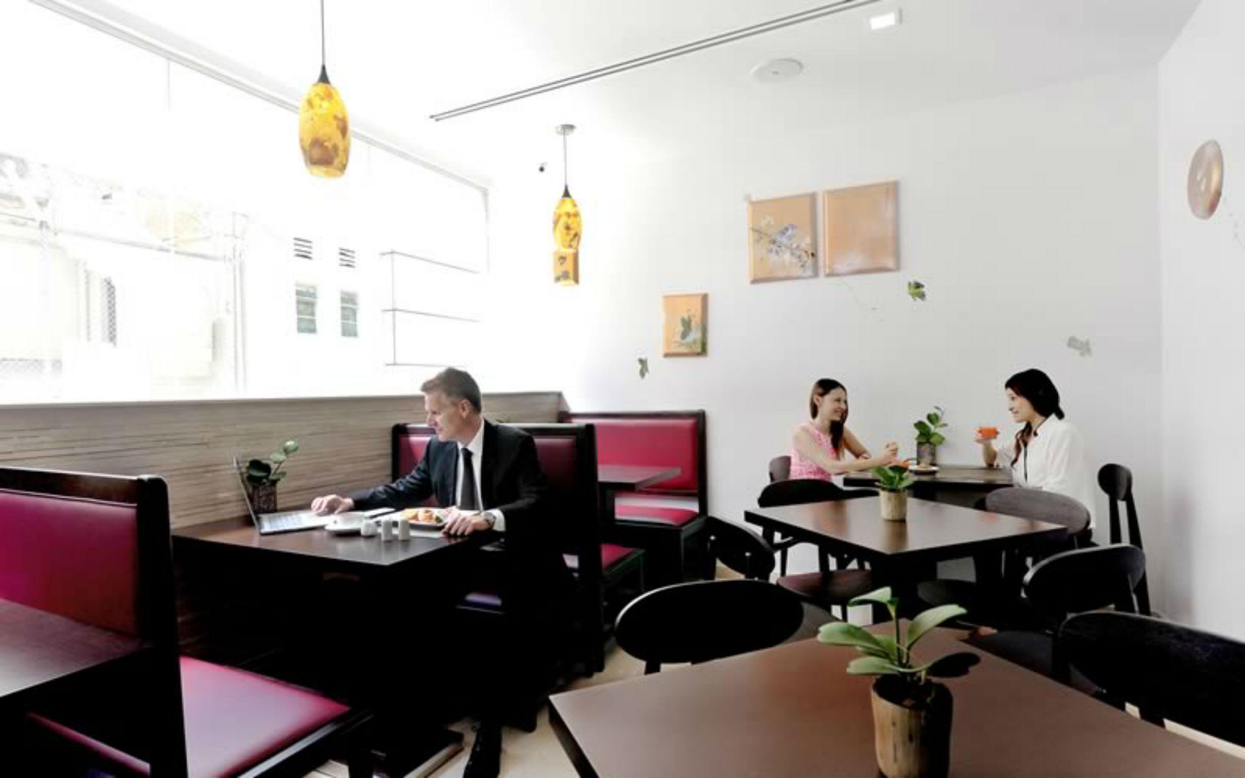 Clover 5 Hongkong Street