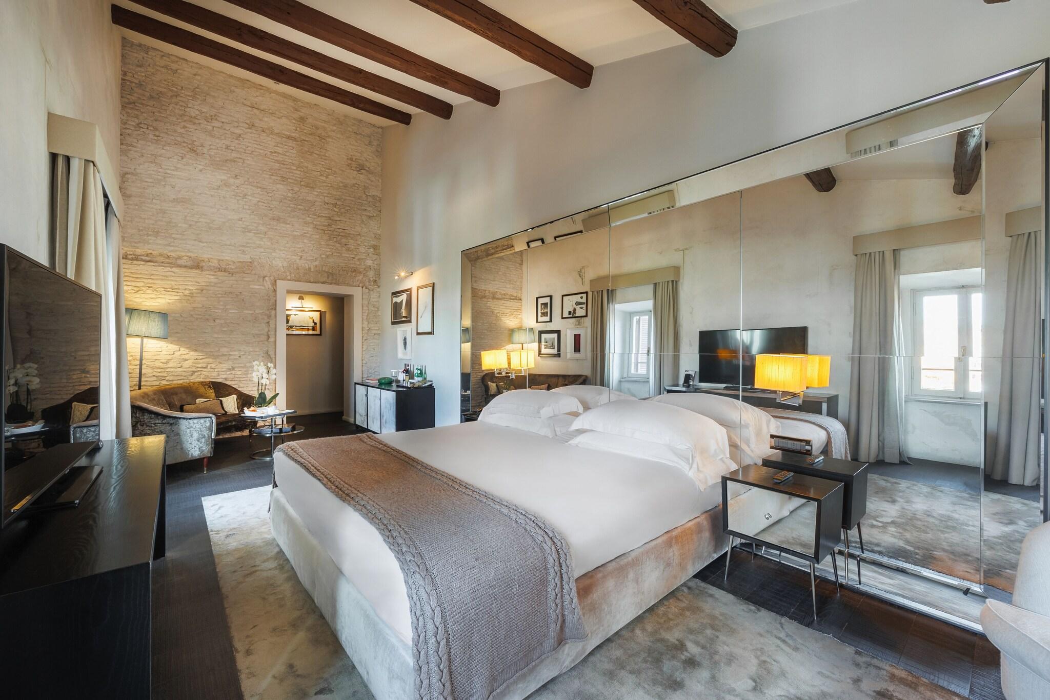 DOM Hotel by null