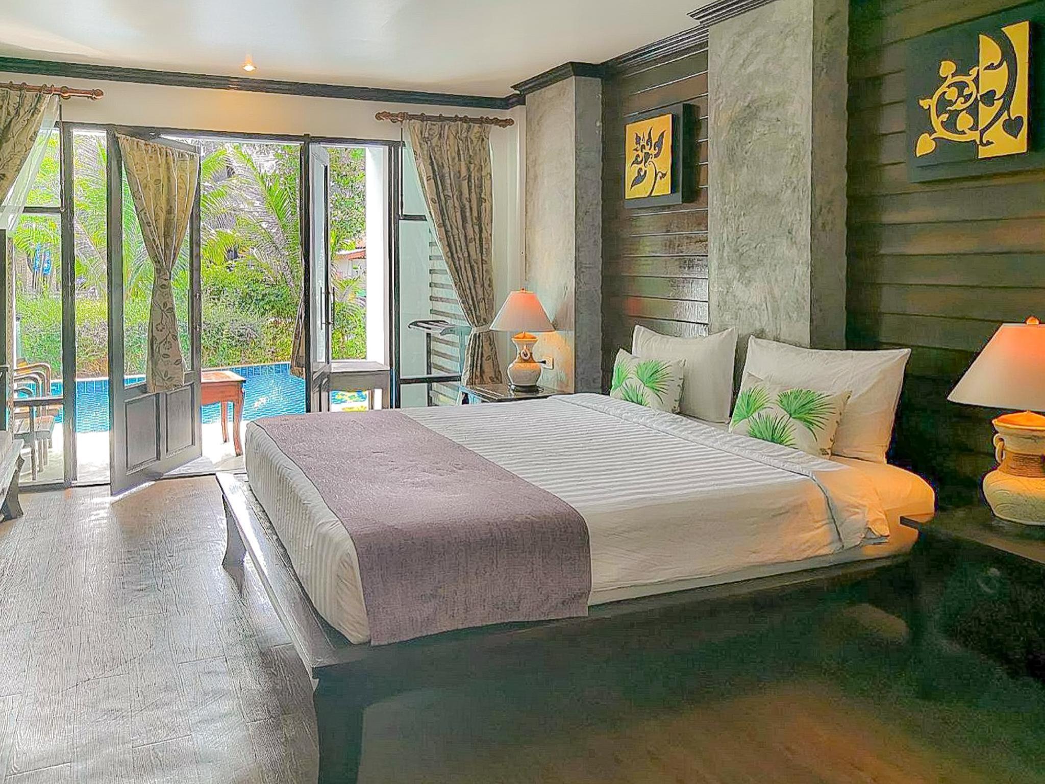 Seashell Resort