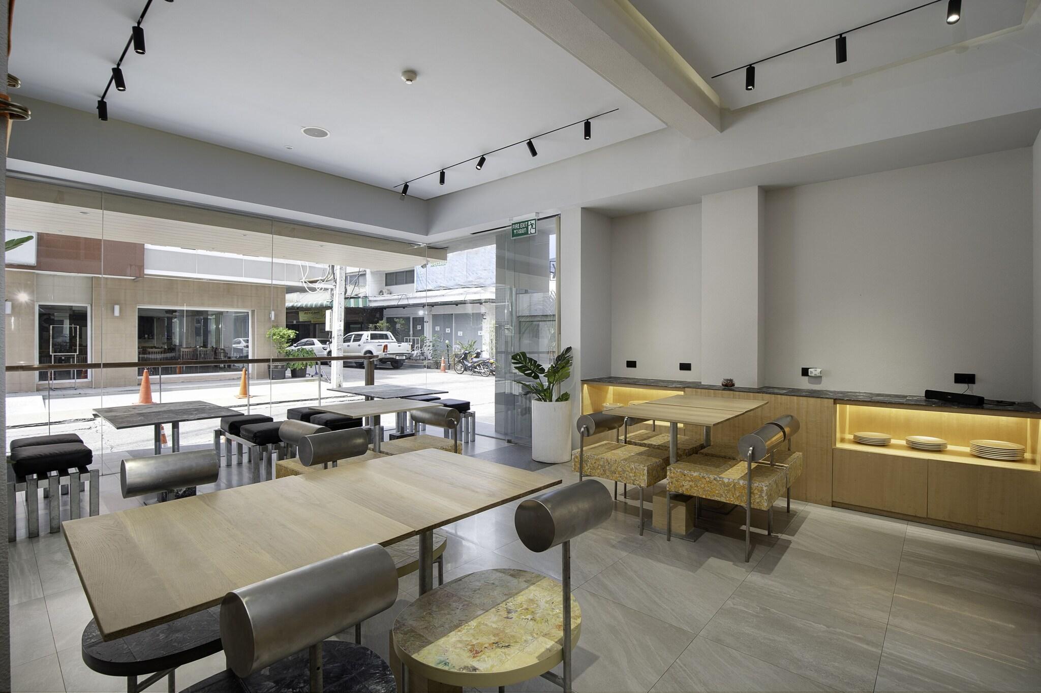 Metz Pratunam Hotel