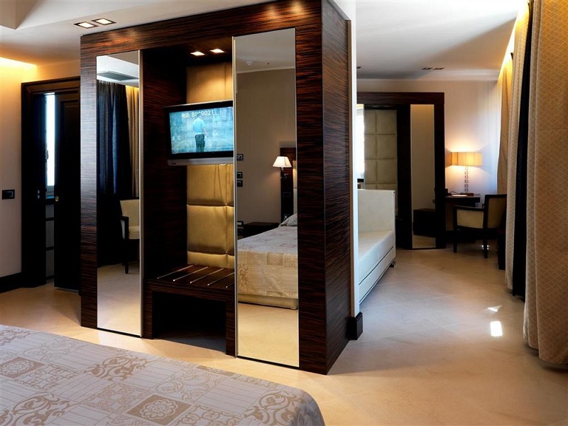 Hotel Excelsior by null