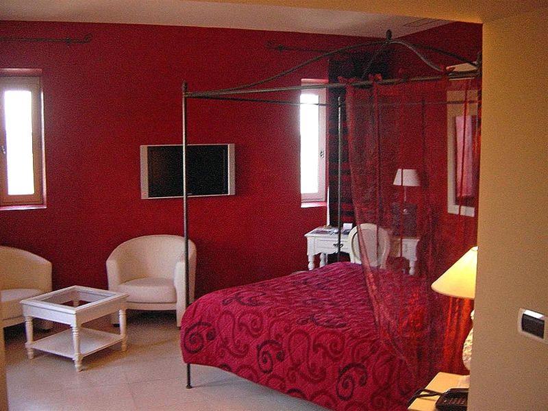 Hostellerie Château des Fines Roches by null