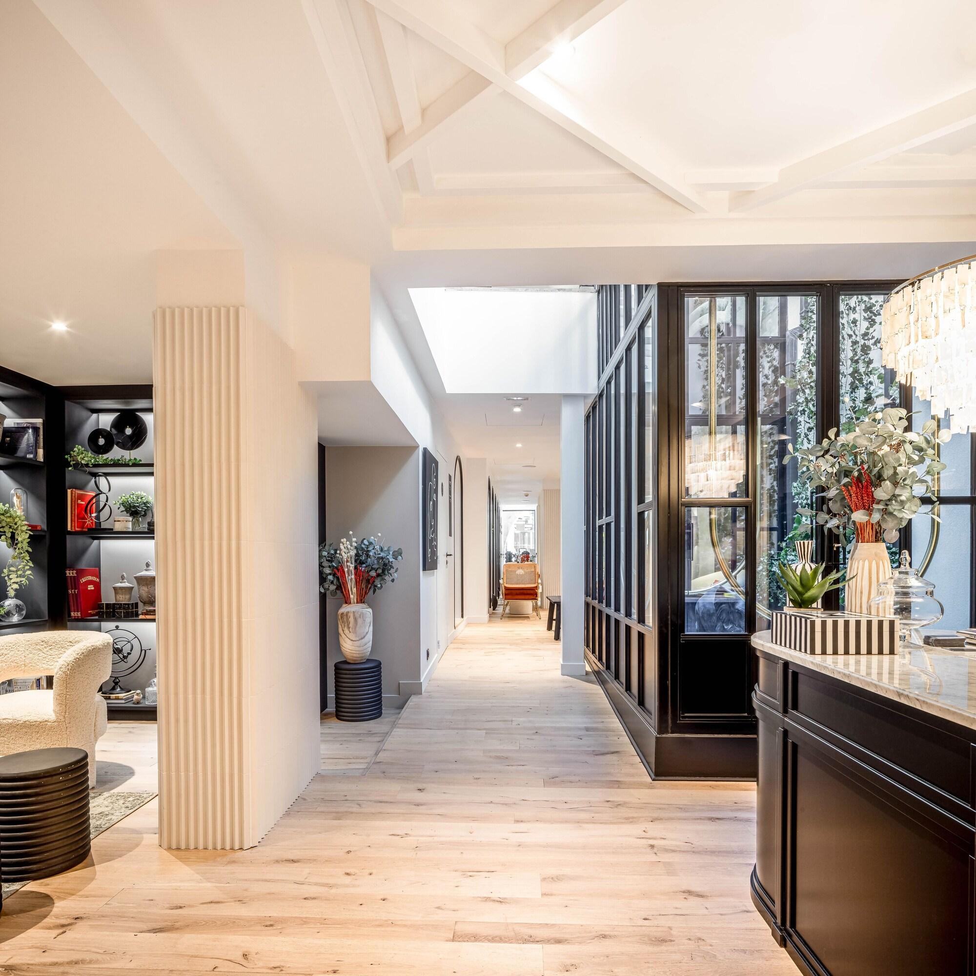Maisons du Monde Hotel & Suites La Rochelle