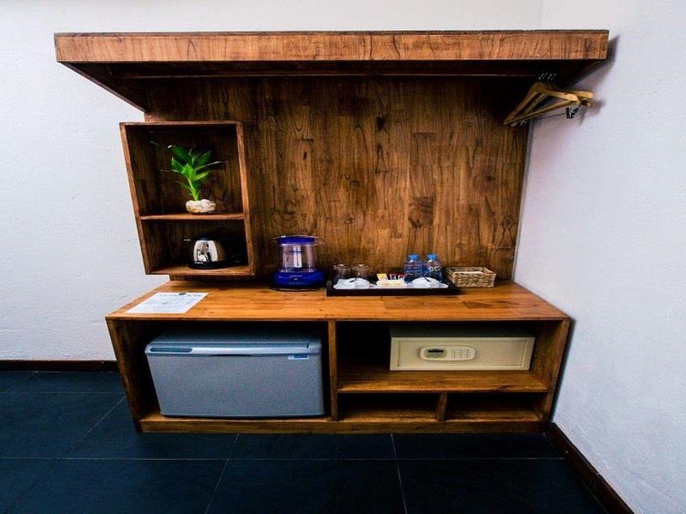 Monsoon Riverside Hostel by null