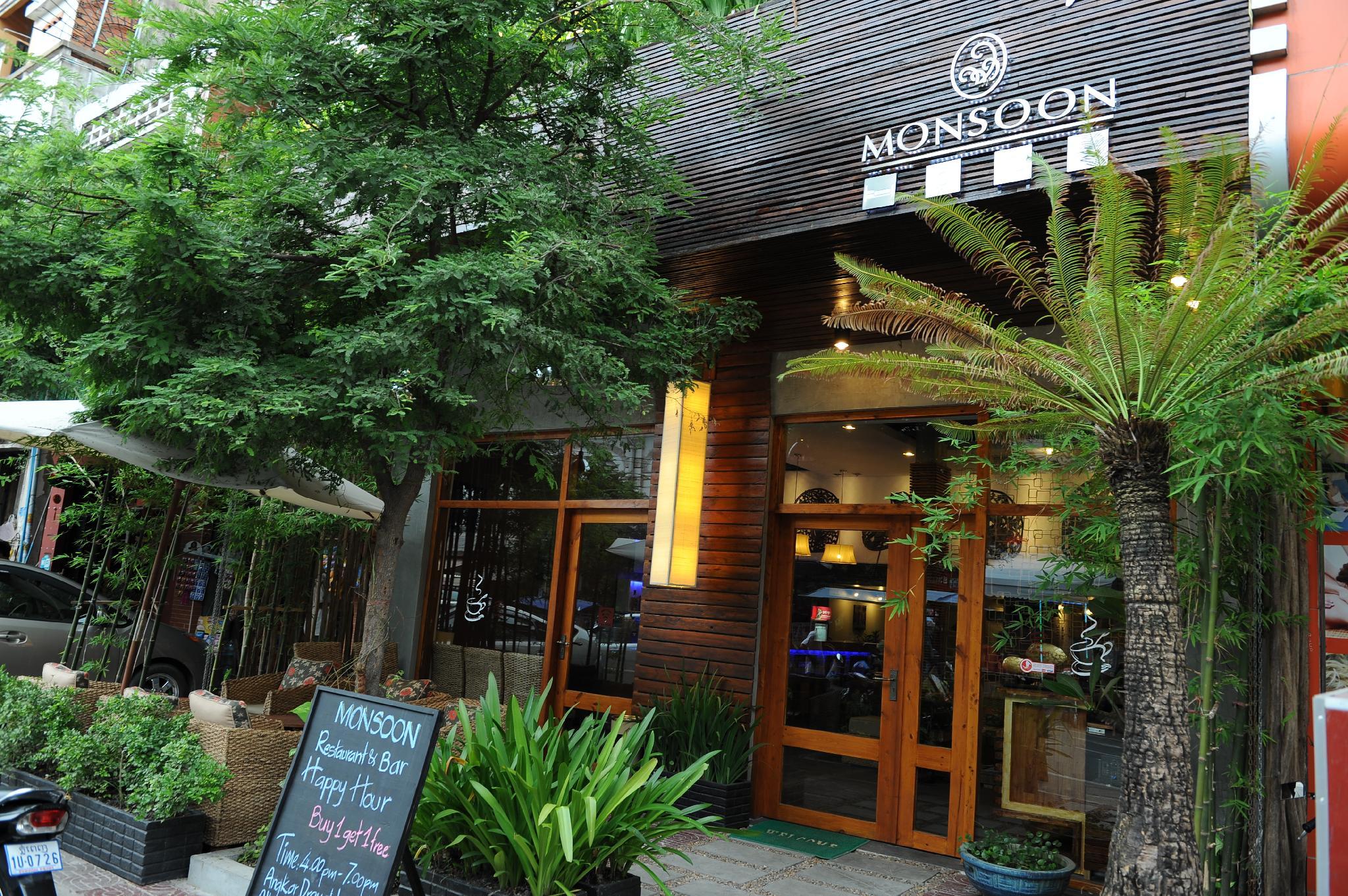 Monsoon Riverside Hostel by null