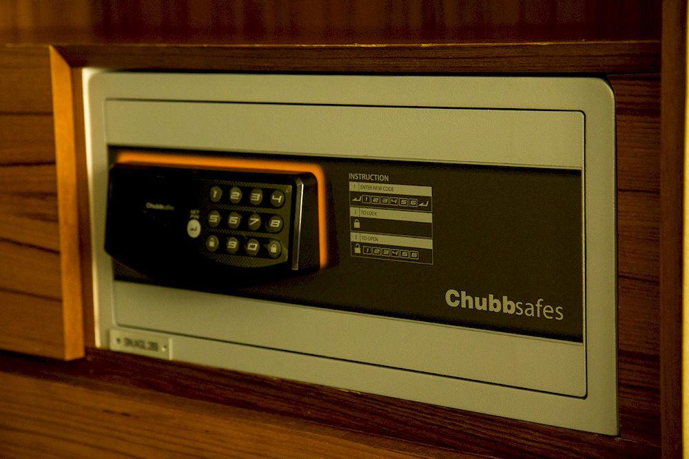 French Hotel by null