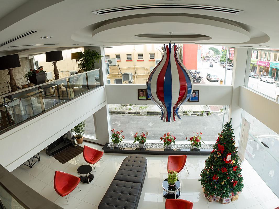 French Hotel by null