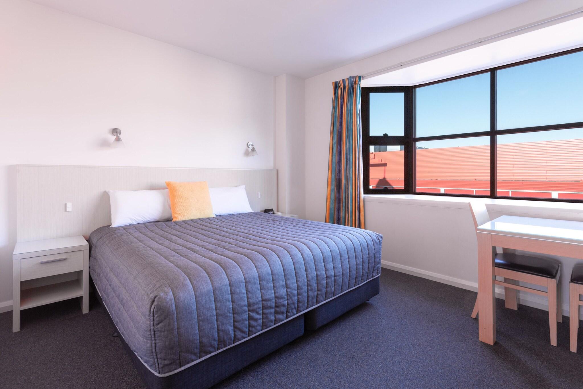 Mayfair Plaza Motel by null