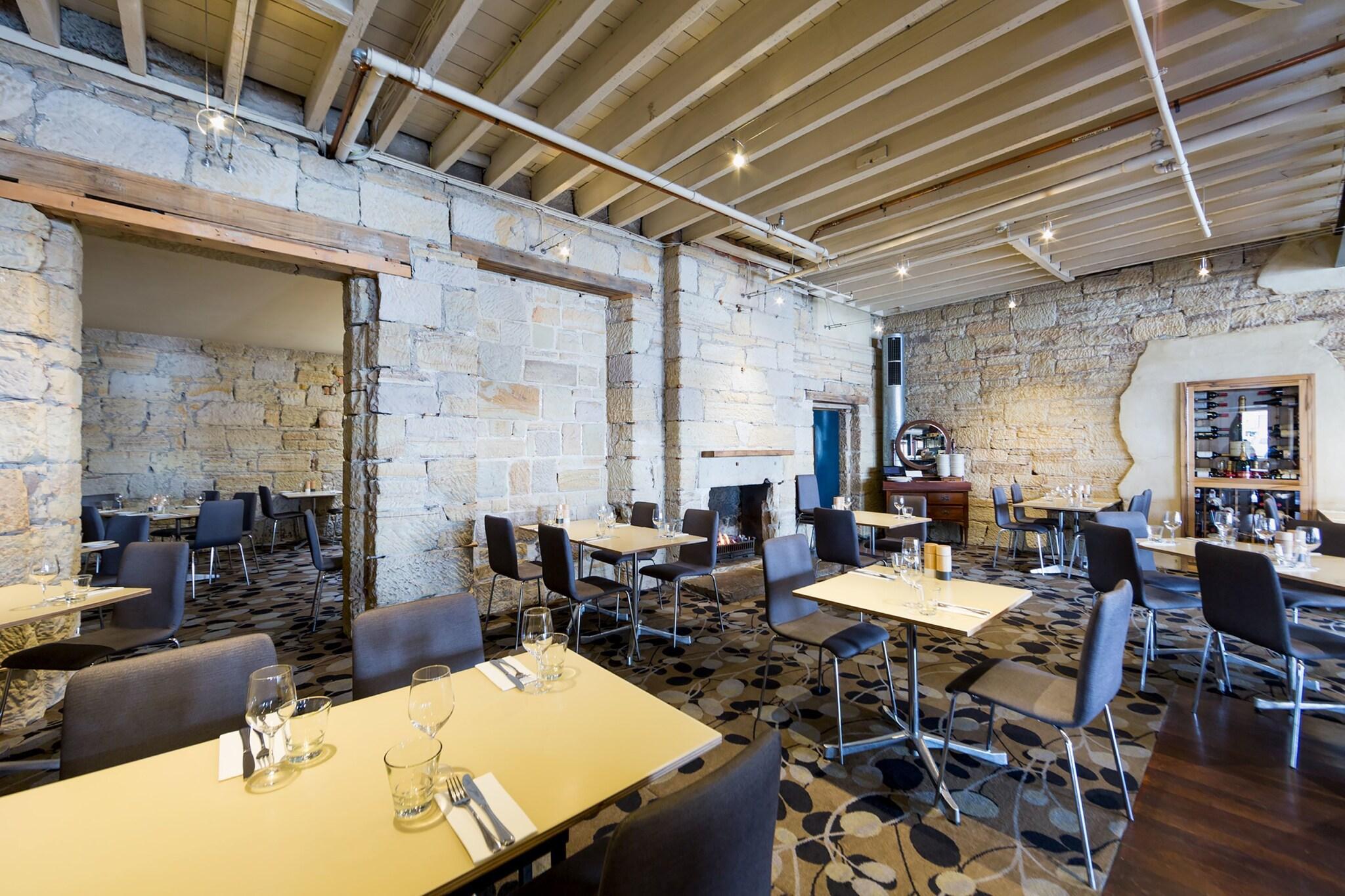 Customs House Hotel