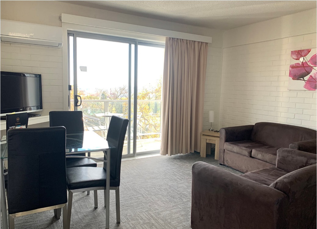 Adina Place Motel Apartments