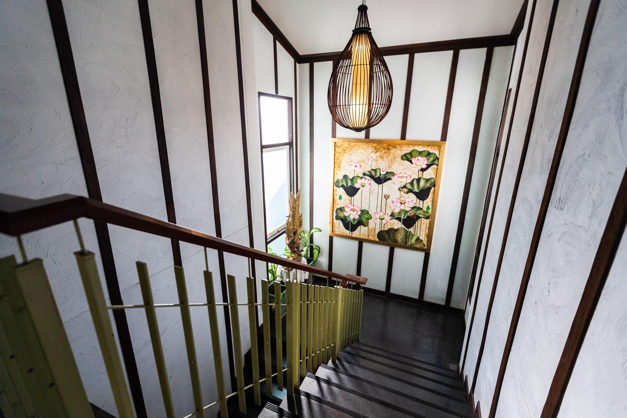 The Twenty Lodge by null