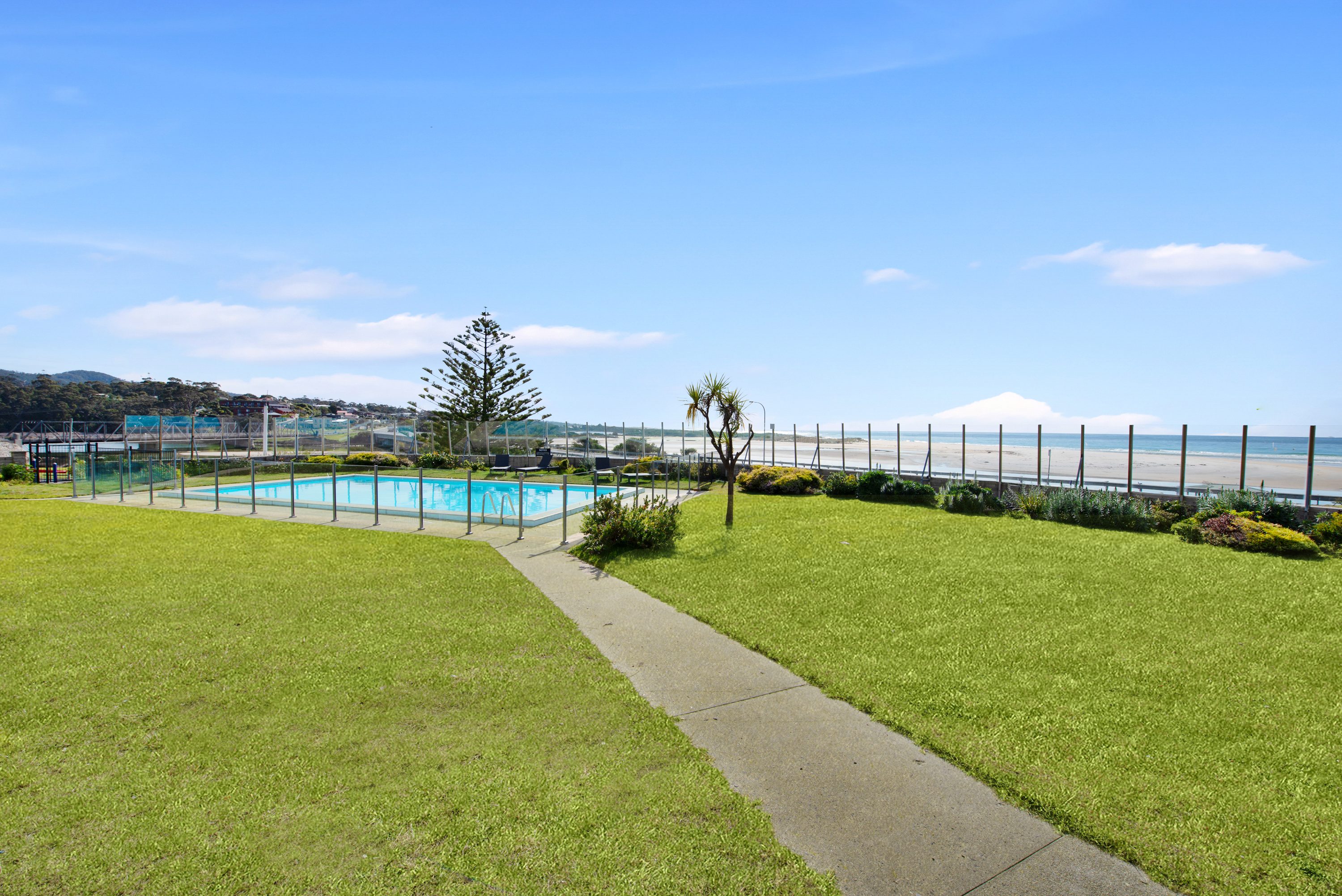 Scamander Beach Resort by null