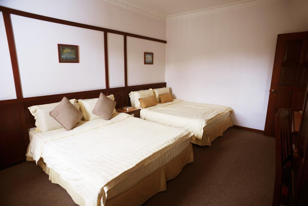 Parkland Apartments