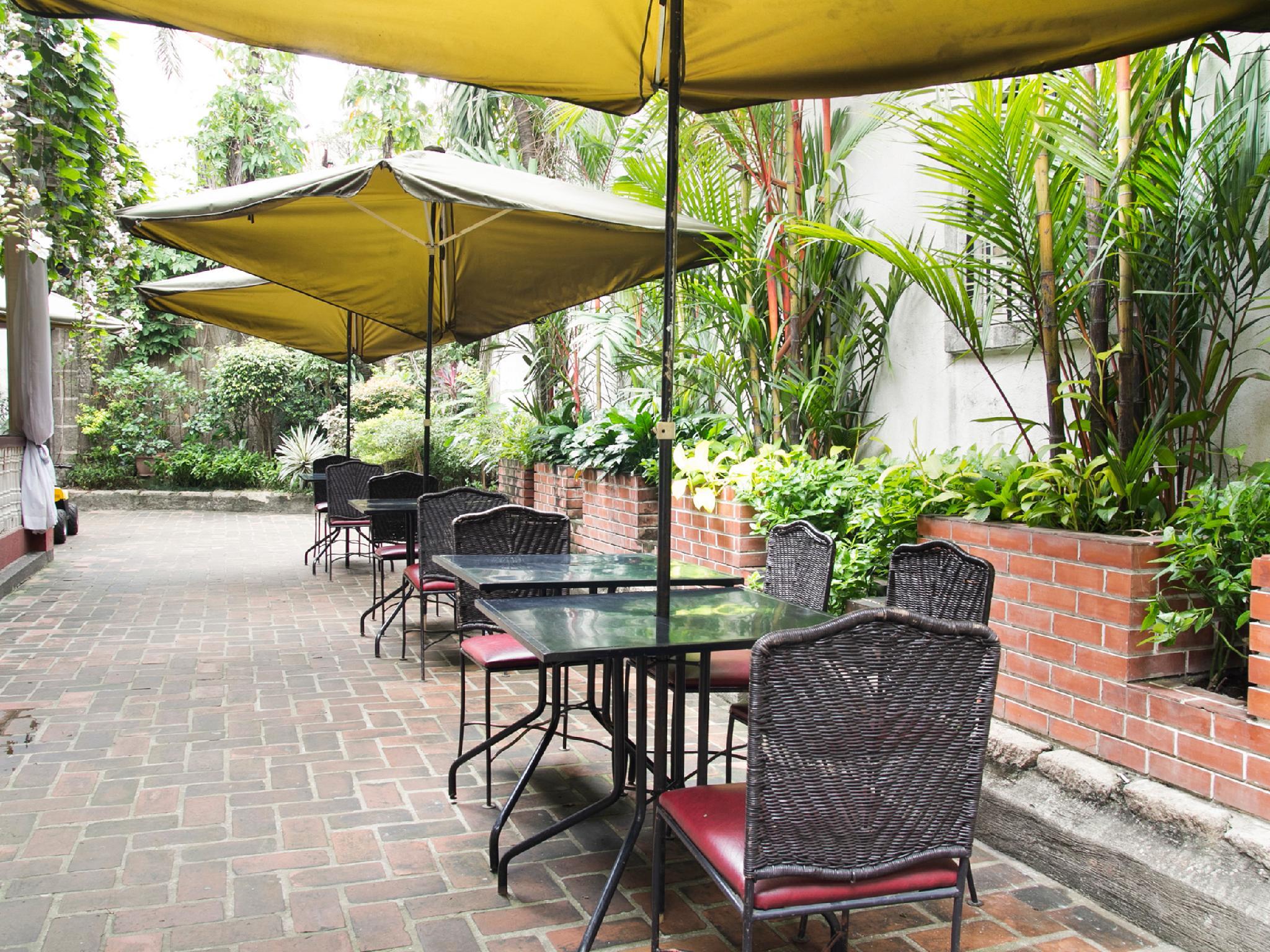 White Knight Hotel Intramuros by null