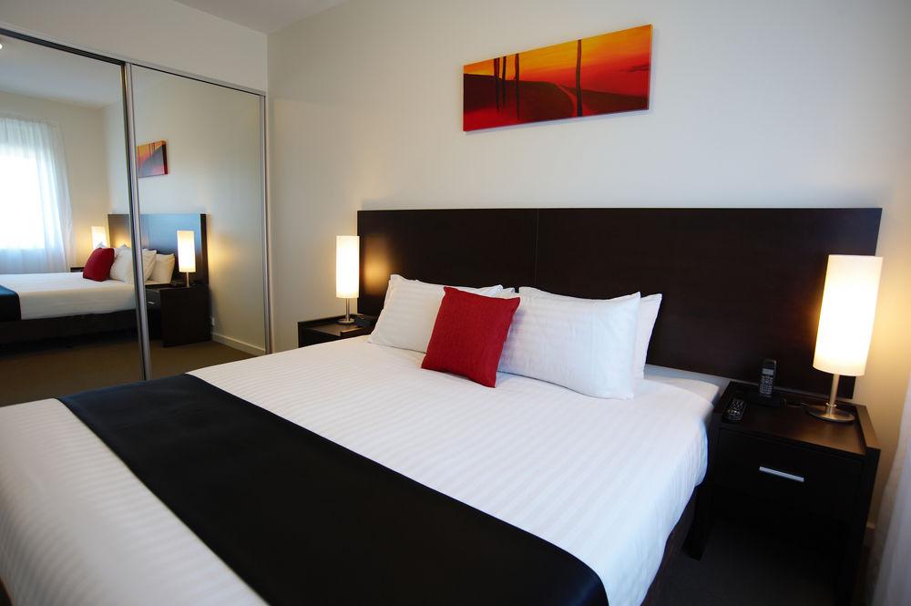 Quest Mawson Lakes by null